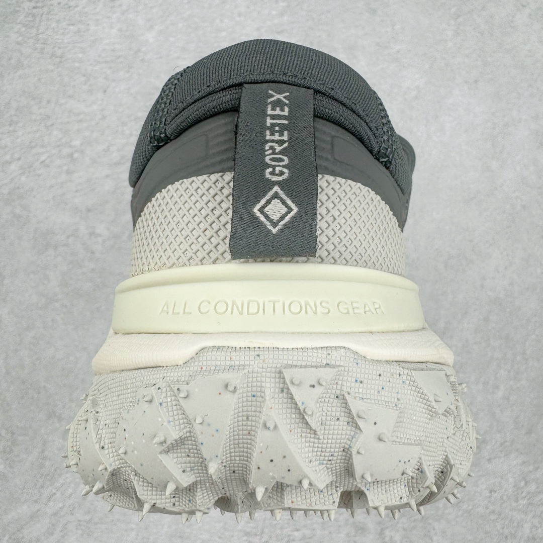 图片[8]-＃AW纯原 NK ACG Mountain Fly 2 Low GTX 复古潮流户外登山鞋防水慢跑鞋 HF6245-002全新来袭 该款沿袭前代高帮版型的设计传统 轻盈鞋面结合灵巧的脚踝包裹设计 为双足打造出一体化的舒适脚感 助力轻松畅行 中底融入柔软的React泡棉与Vaporfiy 科技 让你在岩石小径徒步时也像行走在都市般轻松舒适 粘性橡胶大底铸就了攀岩级别的出众抓地力 助你从容面对各种环境挑战 尺码：36 36.5 37.5 38 38.5 39 40 40.5 41 42 42.5 43 44 44.5 45 46-选品中心