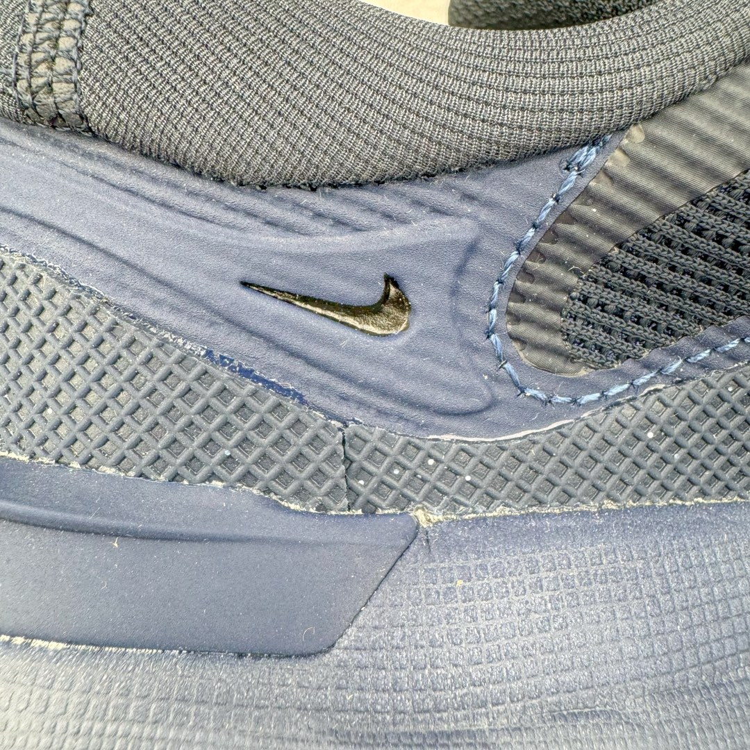 图片[16]-＃AW纯原 NK ACG Mountain Fly 2 Low GTX 复古潮流户外登山鞋防水慢跑鞋 HF6245-400全新来袭 该款沿袭前代高帮版型的设计传统 轻盈鞋面结合灵巧的脚踝包裹设计 为双足打造出一体化的舒适脚感 助力轻松畅行 中底融入柔软的React泡棉与Vaporfiy 科技 让你在岩石小径徒步时也像行走在都市般轻松舒适 粘性橡胶大底铸就了攀岩级别的出众抓地力 助你从容面对各种环境挑战 尺码：36 36.5 37.5 38 38.5 39 40 40.5 41 42 42.5 43 44 44.5 45 46-选品中心