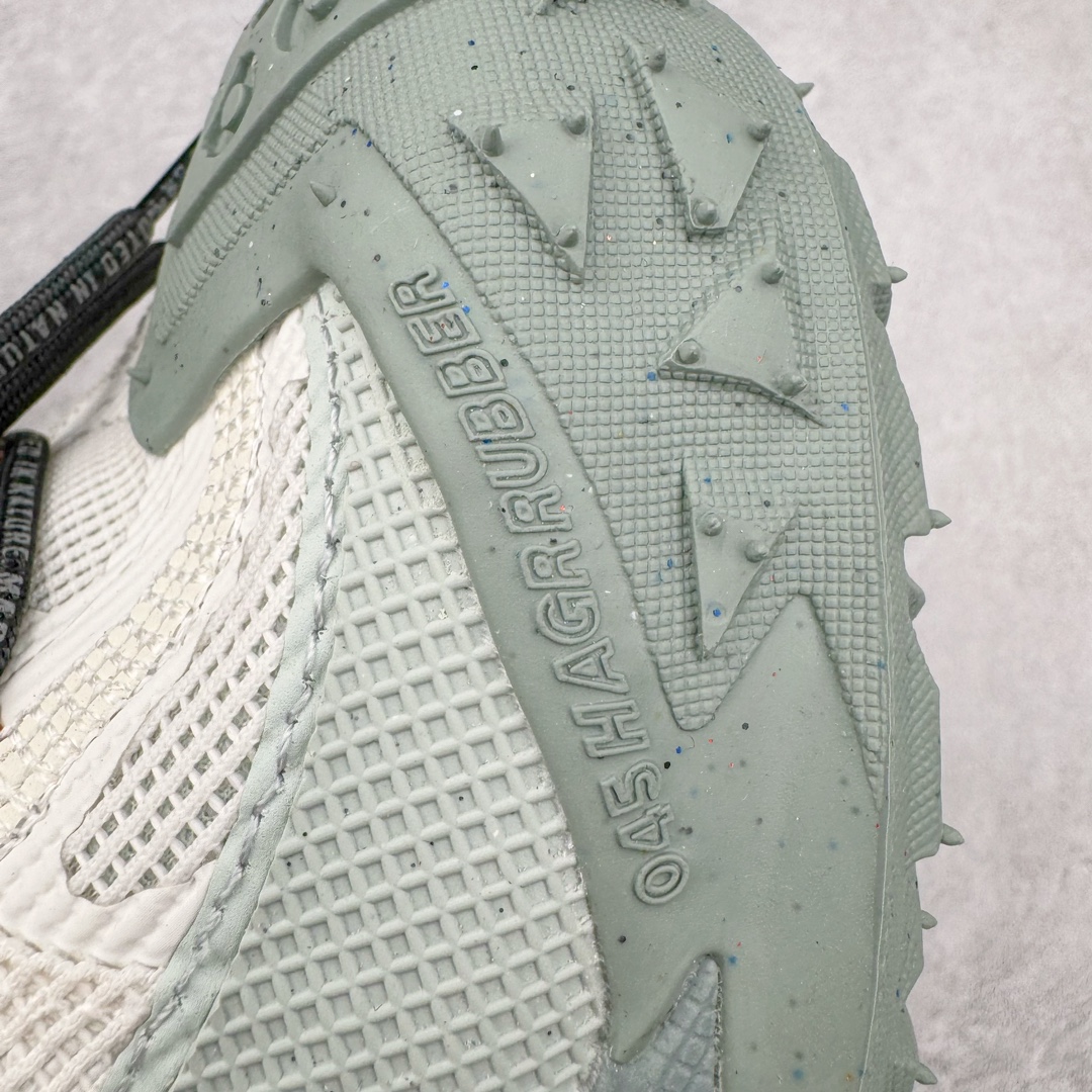 图片[15]-＃AW纯原 NK ACG Mountain Fly 2 Low GTX 复古潮流户外登山鞋防水慢跑鞋 HF6245-003 全新来袭 该款沿袭前代高帮版型的设计传统 轻盈鞋面结合灵巧的脚踝包裹设计 为双足打造出一体化的舒适脚感 助力轻松畅行 中底融入柔软的React泡棉与Vaporfiy 科技 让你在岩石小径徒步时也像行走在都市般轻松舒适 粘性橡胶大底铸就了攀岩级别的出众抓地力 助你从容面对各种环境挑战 尺码：36 36.5 37.5 38 38.5 39 40 40.5 41 42 42.5 43 44 44.5 45 46-选品中心