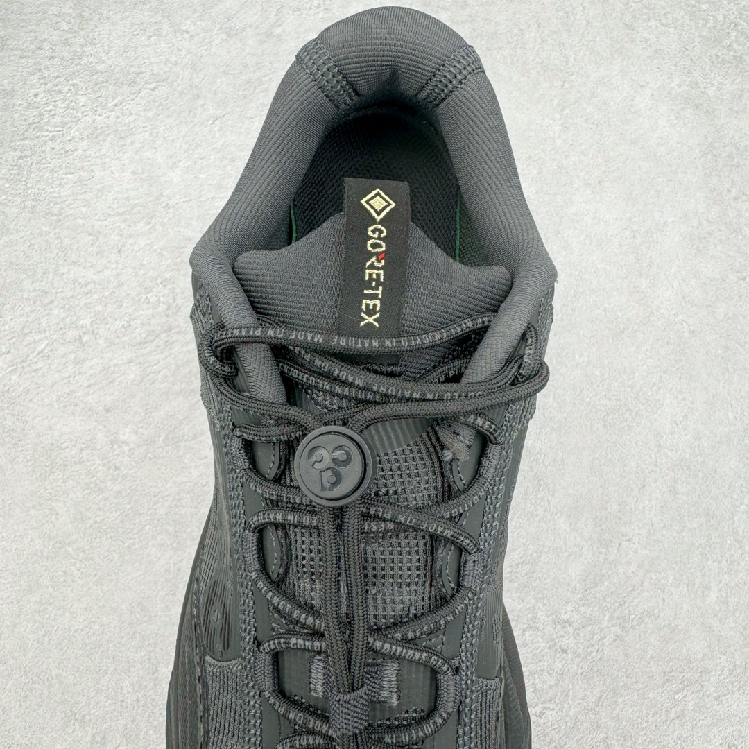 图片[5]-＃AW纯原 NK ACG Mountain Fly 2 Low GTX 复古潮流户外登山鞋防水慢跑鞋 HF6245-001 全新来袭 该款沿袭前代高帮版型的设计传统 轻盈鞋面结合灵巧的脚踝包裹设计 为双足打造出一体化的舒适脚感 助力轻松畅行 中底融入柔软的React泡棉与Vaporfiy 科技 让你在岩石小径徒步时也像行走在都市般轻松舒适 粘性橡胶大底铸就了攀岩级别的出众抓地力 助你从容面对各种环境挑战 尺码：36 36.5 37.5 38 38.5 39 40 40.5 41 42 42.5 43 44 44.5 45 46-选品中心