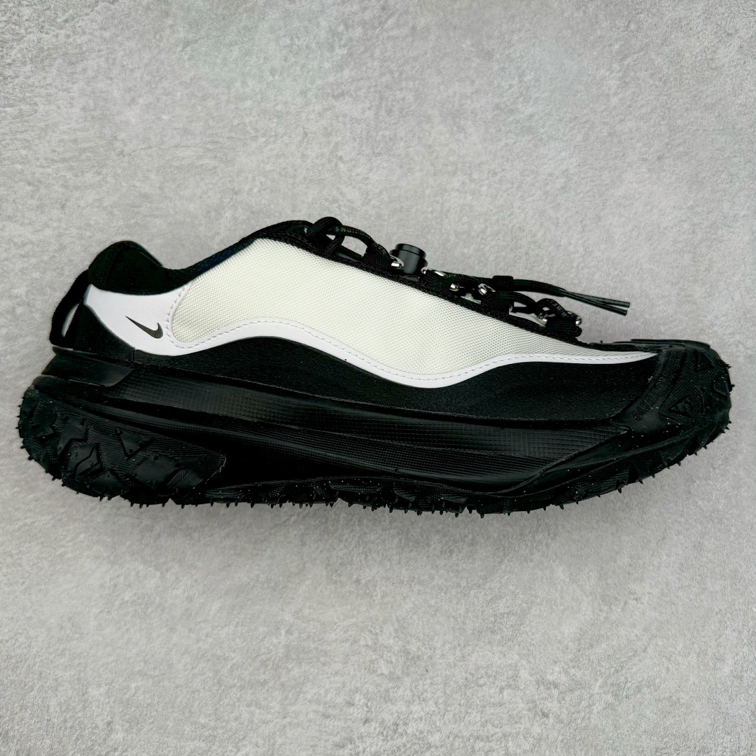 ＃AW纯原 CDG x NK ACG Mountain Fly 2 Low GTX 联名复古潮流户外登山鞋防水慢跑鞋 FZ3311-101 全新来袭 该款沿袭前代高帮版型的设计传统 轻盈鞋面结合灵巧的脚踝包裹设计 为双足打造出一体化的舒适脚感 助力轻松畅行 中底融入柔软的React泡棉与Vaporfly 科技 让你在岩石小径徒步时也像行走在都市般轻松舒适 粘性橡胶大底铸就了攀岩级别的出众抓地力 助你从容面对各种环境挑战 尺码：36 36.5 37.5 38 38.5 39 40 40.5 41 42 42.5 43 44 44.5 45 46-选品中心