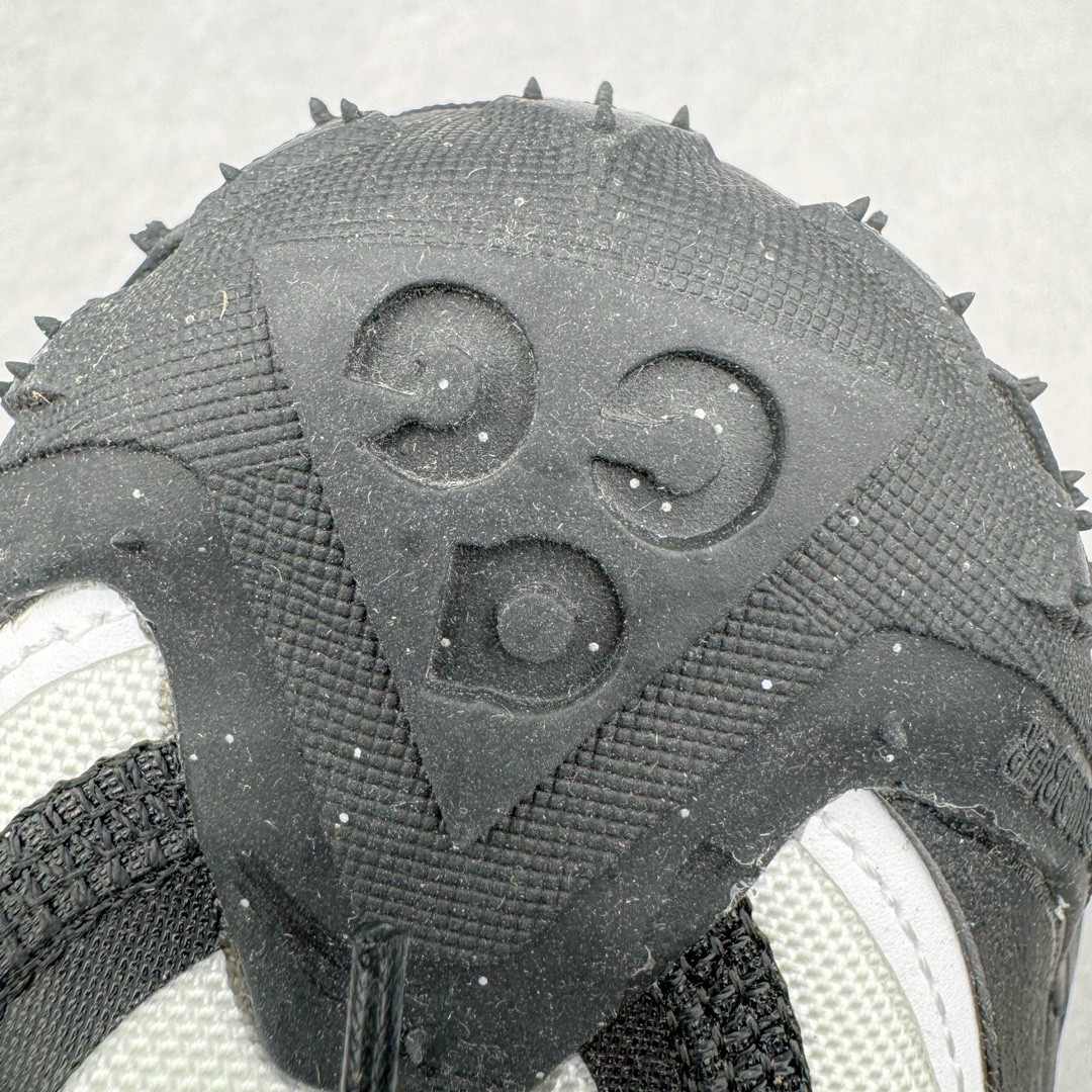 图片[14]-＃AW纯原 CDG x NK ACG Mountain Fly 2 Low GTX 联名复古潮流户外登山鞋防水慢跑鞋 FZ3311-101 全新来袭 该款沿袭前代高帮版型的设计传统 轻盈鞋面结合灵巧的脚踝包裹设计 为双足打造出一体化的舒适脚感 助力轻松畅行 中底融入柔软的React泡棉与Vaporfly 科技 让你在岩石小径徒步时也像行走在都市般轻松舒适 粘性橡胶大底铸就了攀岩级别的出众抓地力 助你从容面对各种环境挑战 尺码：36 36.5 37.5 38 38.5 39 40 40.5 41 42 42.5 43 44 44.5 45 46-选品中心