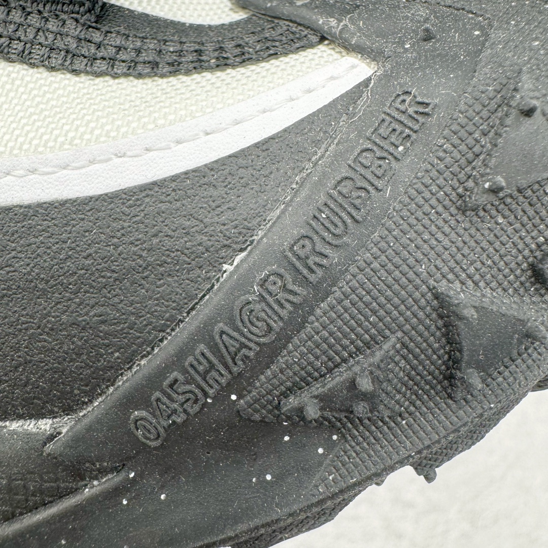 图片[15]-＃AW纯原 CDG x NK ACG Mountain Fly 2 Low GTX 联名复古潮流户外登山鞋防水慢跑鞋 FZ3311-101 全新来袭 该款沿袭前代高帮版型的设计传统 轻盈鞋面结合灵巧的脚踝包裹设计 为双足打造出一体化的舒适脚感 助力轻松畅行 中底融入柔软的React泡棉与Vaporfly 科技 让你在岩石小径徒步时也像行走在都市般轻松舒适 粘性橡胶大底铸就了攀岩级别的出众抓地力 助你从容面对各种环境挑战 尺码：36 36.5 37.5 38 38.5 39 40 40.5 41 42 42.5 43 44 44.5 45 46-选品中心
