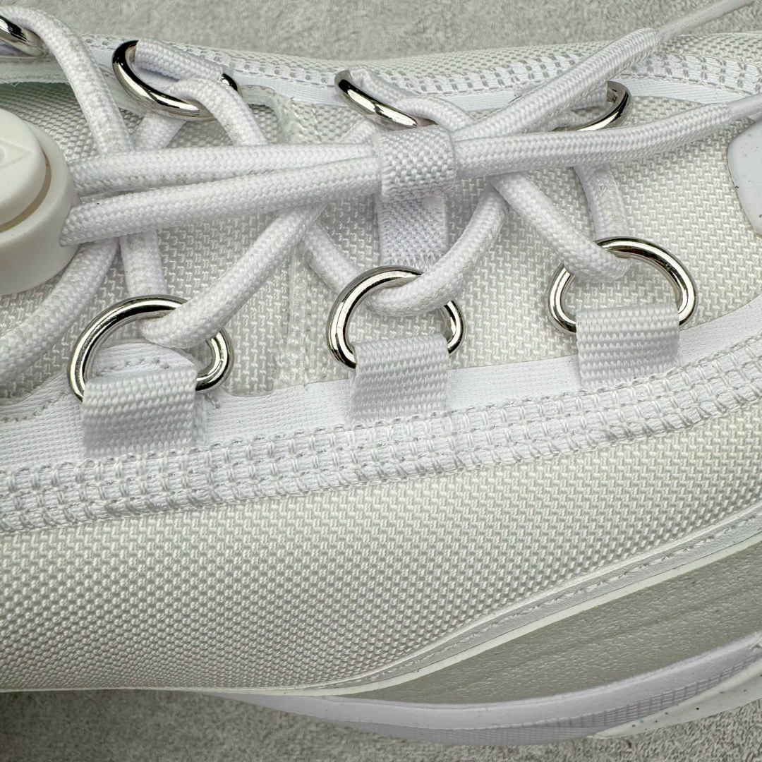 图片[16]-＃AW纯原 CDG x NK ACG Mountain Fly 2 Low GTX 联名复古潮流户外登山鞋防水慢跑鞋 FZ3311-100 全新来袭 该款沿袭前代高帮版型的设计传统 轻盈鞋面结合灵巧的脚踝包裹设计 为双足打造出一体化的舒适脚感 助力轻松畅行 中底融入柔软的React泡棉与Vaporfly 科技 让你在岩石小径徒步时也像行走在都市般轻松舒适 粘性橡胶大底铸就了攀岩级别的出众抓地力 助你从容面对各种环境挑战 尺码：36 36.5 37.5 38 38.5 39 40 40.5 41 42 42.5 43 44 44.5 45 46-选品中心