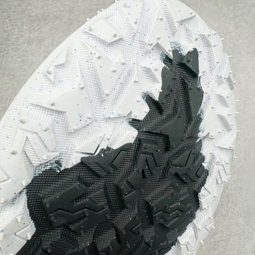 图片[18]-＃AW纯原 CDG x NK ACG Mountain Fly 2 Low GTX 联名复古潮流户外登山鞋防水慢跑鞋 FZ3311-100 全新来袭 该款沿袭前代高帮版型的设计传统 轻盈鞋面结合灵巧的脚踝包裹设计 为双足打造出一体化的舒适脚感 助力轻松畅行 中底融入柔软的React泡棉与Vaporfly 科技 让你在岩石小径徒步时也像行走在都市般轻松舒适 粘性橡胶大底铸就了攀岩级别的出众抓地力 助你从容面对各种环境挑战 尺码：36 36.5 37.5 38 38.5 39 40 40.5 41 42 42.5 43 44 44.5 45 46-选品中心