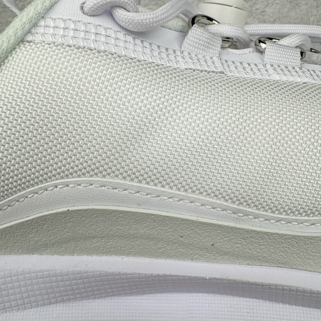 图片[15]-＃AW纯原 CDG x NK ACG Mountain Fly 2 Low GTX 联名复古潮流户外登山鞋防水慢跑鞋 FZ3311-100 全新来袭 该款沿袭前代高帮版型的设计传统 轻盈鞋面结合灵巧的脚踝包裹设计 为双足打造出一体化的舒适脚感 助力轻松畅行 中底融入柔软的React泡棉与Vaporfly 科技 让你在岩石小径徒步时也像行走在都市般轻松舒适 粘性橡胶大底铸就了攀岩级别的出众抓地力 助你从容面对各种环境挑战 尺码：36 36.5 37.5 38 38.5 39 40 40.5 41 42 42.5 43 44 44.5 45 46-选品中心