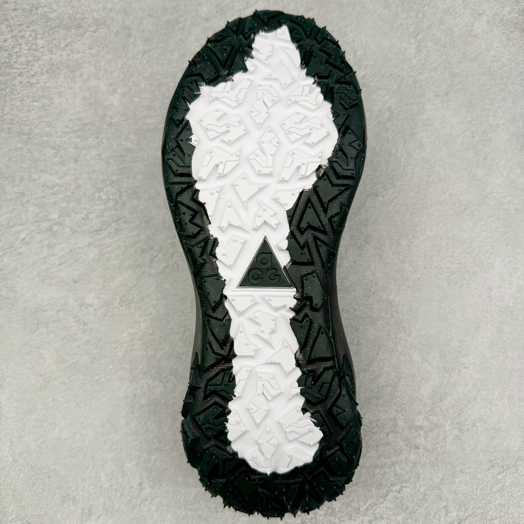 图片[9]-＃AW纯原 CDG x NK ACG Mountain Fly 2 Low GTX 联名复古潮流户外登山鞋防水慢跑鞋 FZ3311-001 全新来袭 该款沿袭前代高帮版型的设计传统 轻盈鞋面结合灵巧的脚踝包裹设计 为双足打造出一体化的舒适脚感 助力轻松畅行 中底融入柔软的React泡棉与Vaporfly 科技 让你在岩石小径徒步时也像行走在都市般轻松舒适 粘性橡胶大底铸就了攀岩级别的出众抓地力 助你从容面对各种环境挑战 尺码：36 36.5 37.5 38 38.5 39 40 40.5 41 42 42.5 43 44 44.5 45 46-选品中心