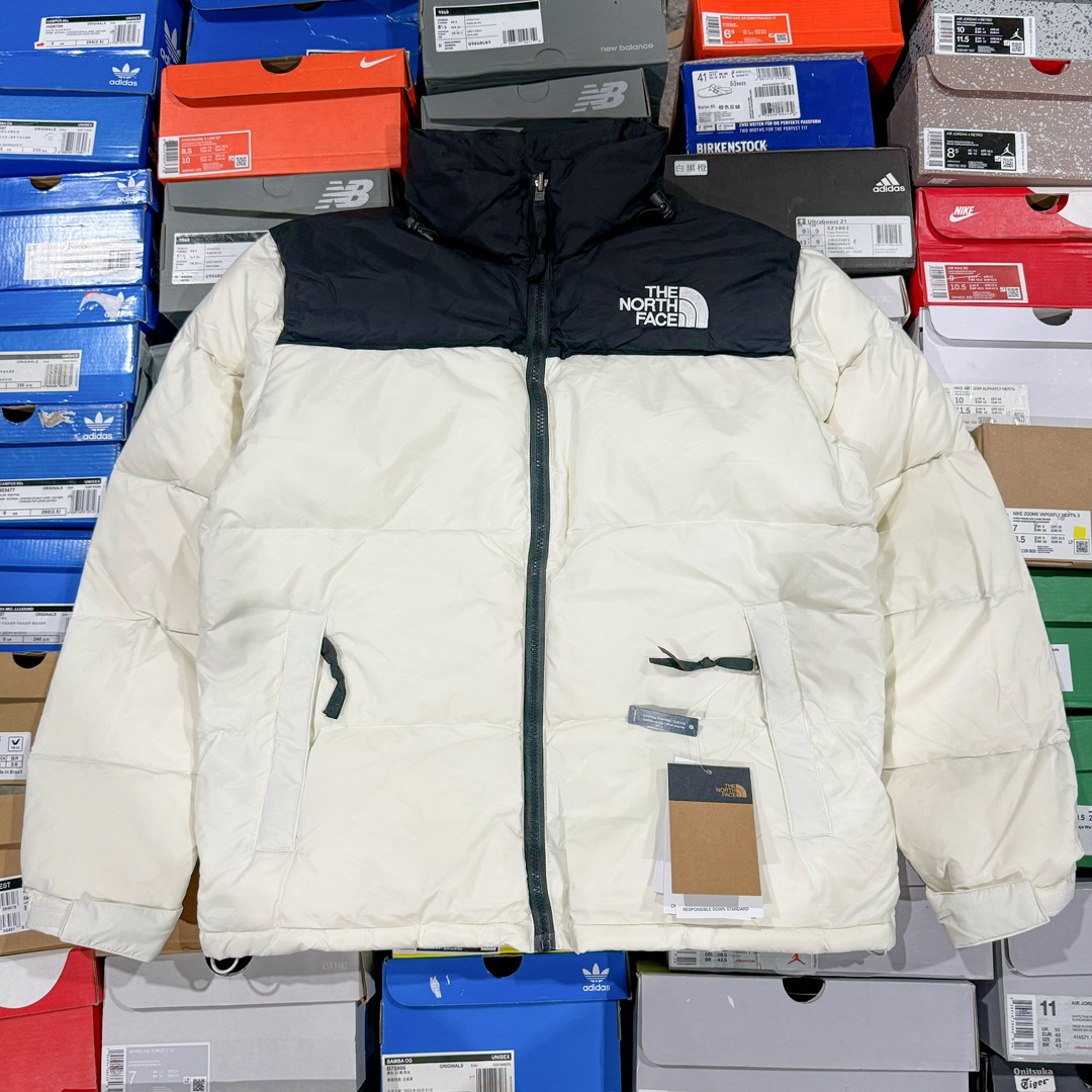 图片[2]-超强福利 硬货特价 𝗧𝗵𝗲 𝗡𝗼𝗿𝘁𝗵 𝗙𝗮𝗰𝗲｜北面1996 Nuptse 经典款羽绒服（美版·男女同款）（福利版 支持售后） 现货操作 全码入库 用短袖的价格买羽绒服 ◽尺码：XS / S / M / L / XL / XXL ◽颜色：8个配色-选品中心