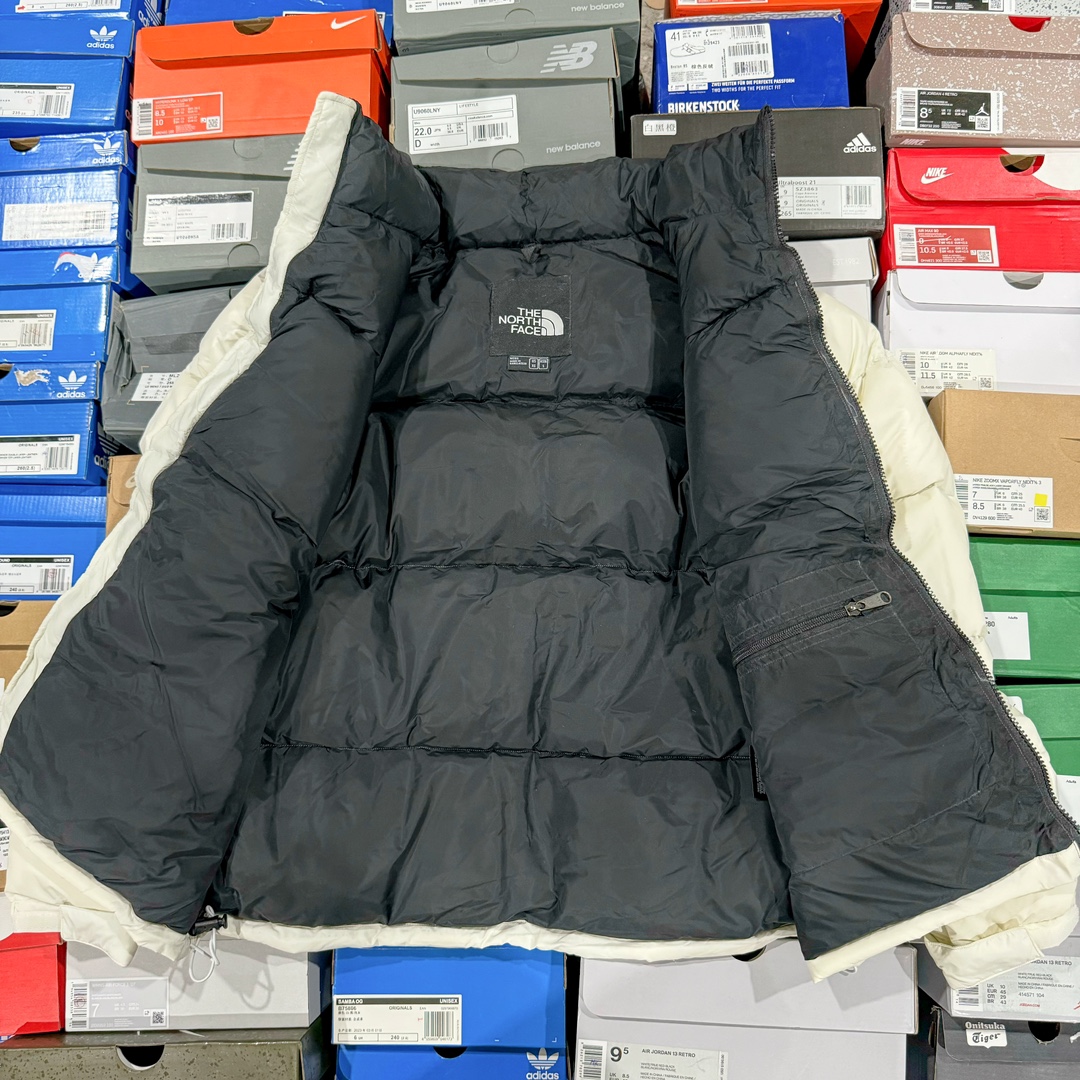 图片[4]-超强福利 硬货特价 𝗧𝗵𝗲 𝗡𝗼𝗿𝘁𝗵 𝗙𝗮𝗰𝗲｜北面1996 Nuptse 经典款羽绒服（美版·男女同款）（福利版 支持售后） 现货操作 全码入库 用短袖的价格买羽绒服 ◽尺码：XS / S / M / L / XL / XXL ◽颜色：8个配色-选品中心