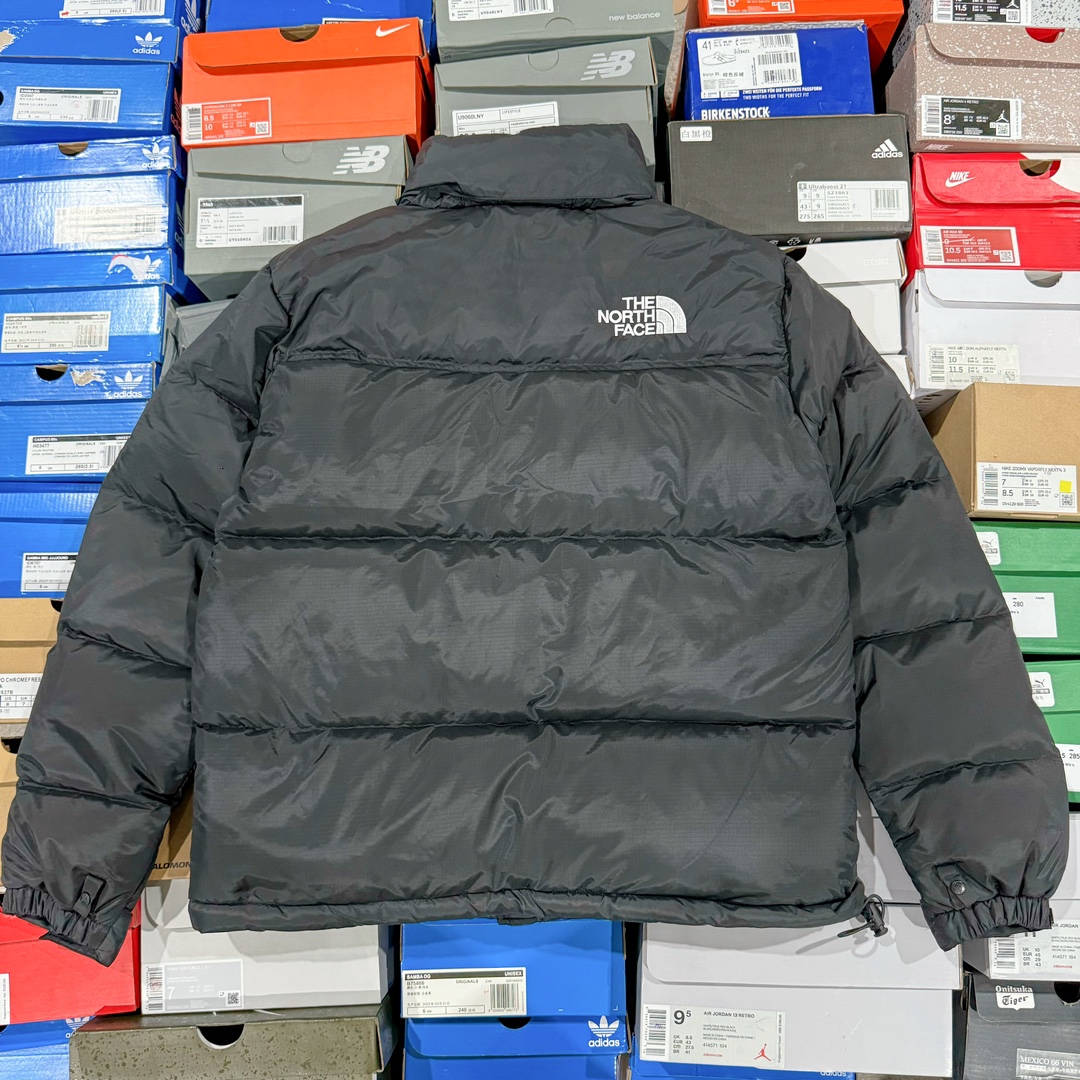 图片[2]-超强福利 硬货特价 𝗧𝗵𝗲 𝗡𝗼𝗿𝘁𝗵 𝗙𝗮𝗰𝗲｜北面1996 Nuptse 经典款羽绒服（美版·男女同款）（福利版 支持售后） 现货操作 全码入库 用短袖的价格买羽绒服 ◽尺码：XS / S / M / L / XL / XXL ◽颜色：8个配色-选品中心