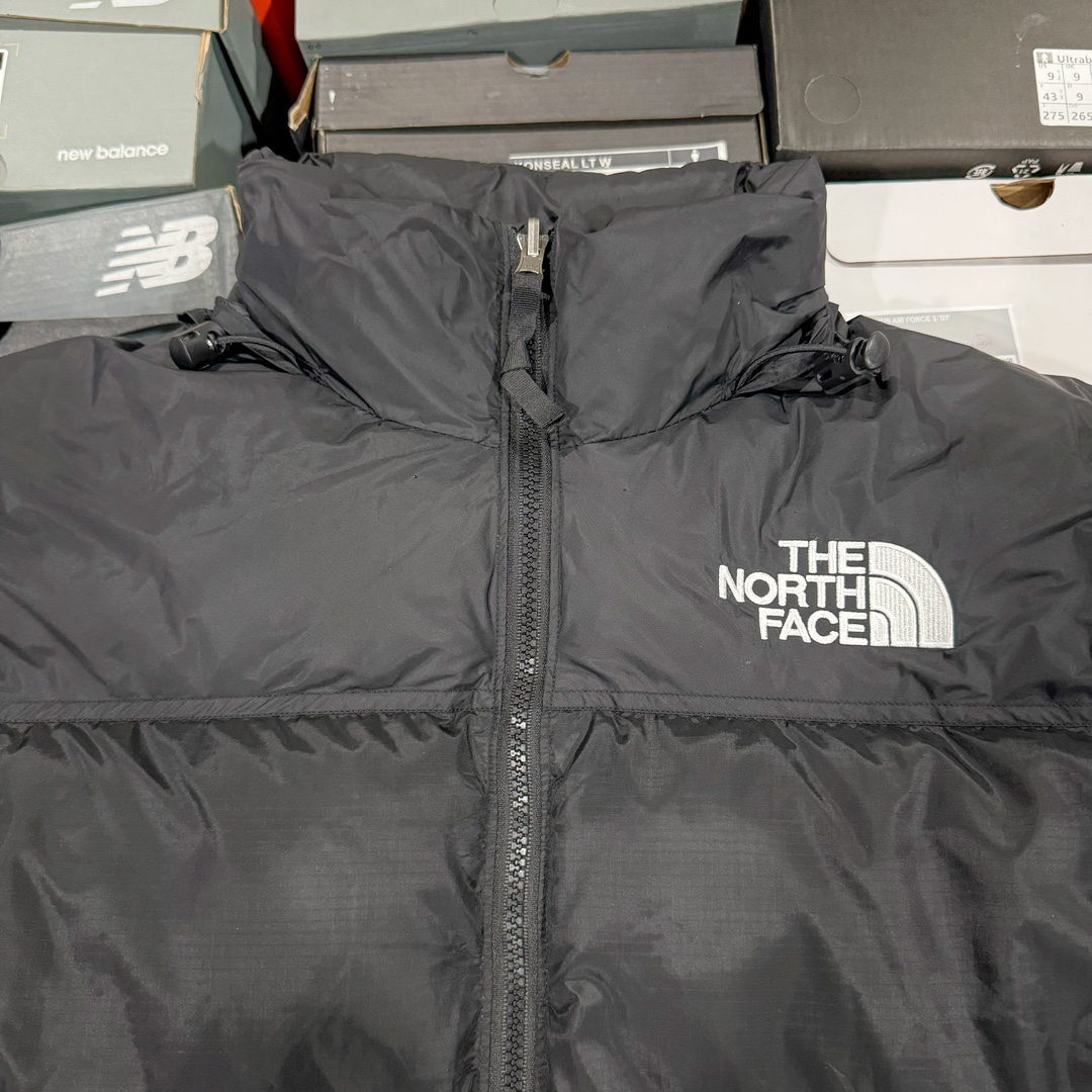 图片[6]-超强福利 硬货特价 𝗧𝗵𝗲 𝗡𝗼𝗿𝘁𝗵 𝗙𝗮𝗰𝗲｜北面1996 Nuptse 经典款羽绒服（美版·男女同款）（福利版 支持售后） 现货操作 全码入库 用短袖的价格买羽绒服 ◽尺码：XS / S / M / L / XL / XXL ◽颜色：8个配色-选品中心