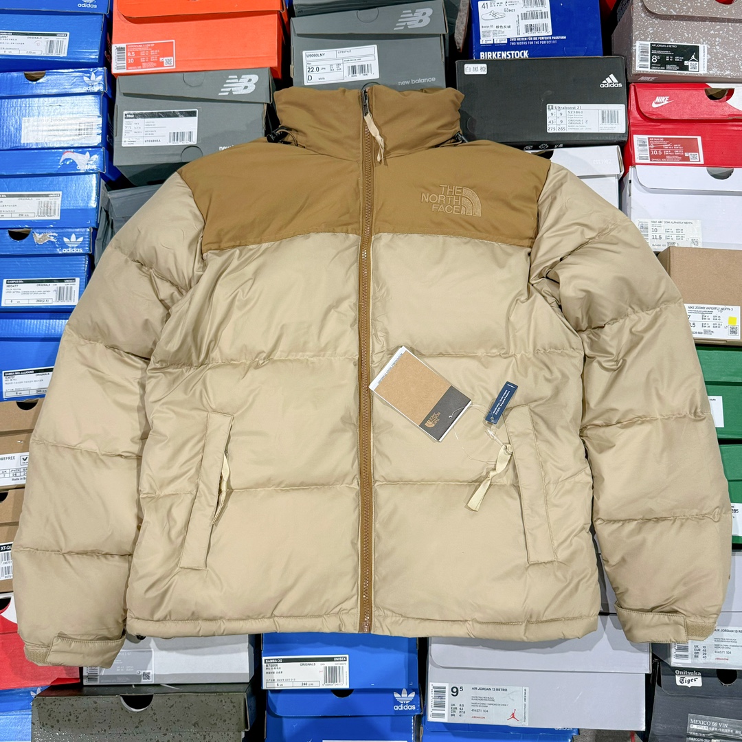 超强福利 硬货特价 𝗧𝗵𝗲 𝗡𝗼𝗿𝘁𝗵 𝗙𝗮𝗰𝗲｜北面1996 Nuptse 经典款羽绒服（美版·男女同款）（福利版 支持售后） 现货操作 全码入库 用短袖的价格买羽绒服 ◽尺码：XS / S / M / L / XL / XXL ◽颜色：8个配色-选品中心