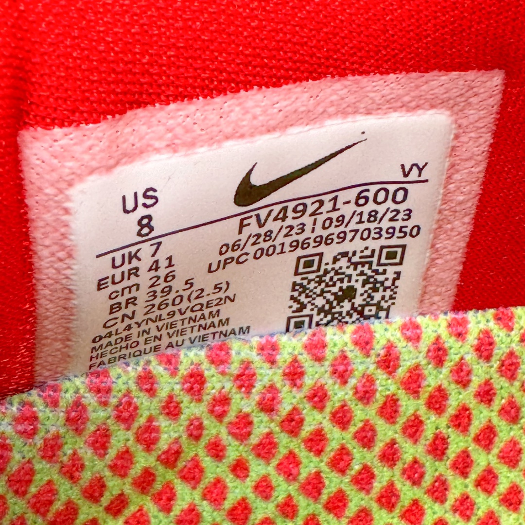 图片[20]-＃JC纯原 NK Zoom Kobe 6 Protro 科比六代 红黑反转青蜂侠 FV4921-600 全套原纸板楦头开发 确保原汁原味 完美呈现版型 一比一鞋头弧度高度鞋身弧度 细节品控鞋型完美 原厂TPU网格鞋带扣 正确内里网布 前后气垫加持 信仰绝不减配 全鞋身材料卡色独家定制 SWOOSH 蛇鳞 正确珠光效果（内嵌珍珠粉）独家前掌Zoom Turbo 后掌马蹄Zoom缓震 内置全真动态飞线 独家复刻U型缓震垫带独立钢印 十年情怀 这里完美落地 偏小半码 尺码：40 40.5 41 42 42.5 43 44 44.5 45 46 47.5 48.5-选品中心