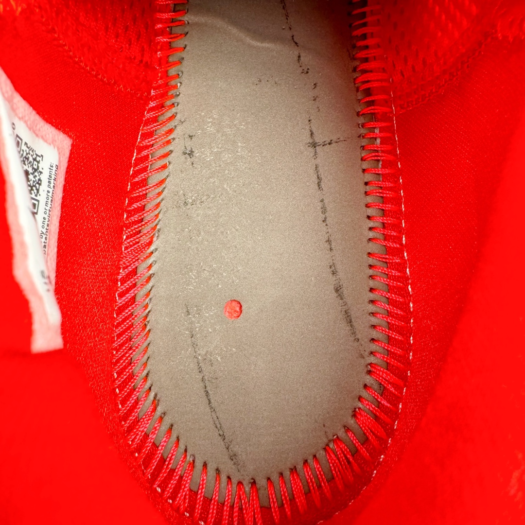 图片[21]-＃JC纯原 NK Zoom Kobe 6 Protro 科比六代 红黑反转青蜂侠 FV4921-600 全套原纸板楦头开发 确保原汁原味 完美呈现版型 一比一鞋头弧度高度鞋身弧度 细节品控鞋型完美 原厂TPU网格鞋带扣 正确内里网布 前后气垫加持 信仰绝不减配 全鞋身材料卡色独家定制 SWOOSH 蛇鳞 正确珠光效果（内嵌珍珠粉）独家前掌Zoom Turbo 后掌马蹄Zoom缓震 内置全真动态飞线 独家复刻U型缓震垫带独立钢印 十年情怀 这里完美落地 偏小半码 尺码：40 40.5 41 42 42.5 43 44 44.5 45 46 47.5 48.5-选品中心