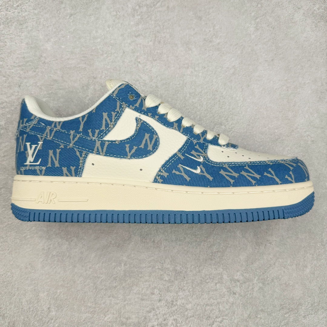 NK Air Force 1´07 Low 空军一号低帮百搭休闲运动板鞋 HD1968-028 柔软、弹性十足的缓震性能和出色的中底设计 横跨复古与现代的外型结合 造就出风靡全球 三十多年的Force 1 直到今天还深受青睐 尺码:36 36.5 37.5 38 38.5 39 40 40.5 41 42 42.5 43 44 44.5 45-选品中心