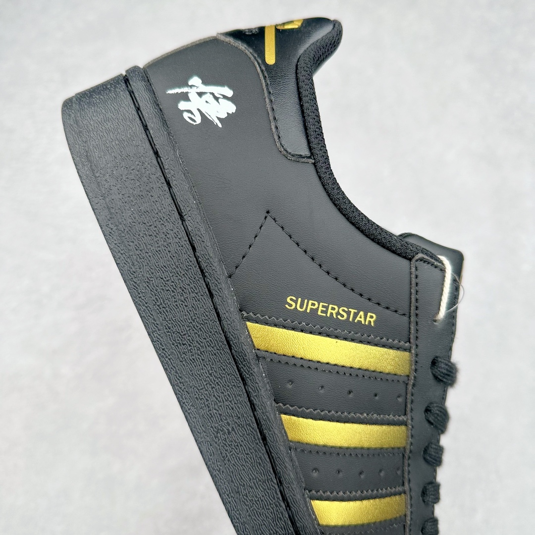 图片[6]-AD Originals Superstar 经典复古贝壳头板鞋 EG4959 诞生于1969年 是第一双将全皮面鞋 身与橡胶鞋头结合在一起的低帮篮球鞋 Superstar最开始 是作为高帮篮球鞋Pro Model的低帮版本而出现的 但因为其独特和醒目的橡胶鞋头造型而让大家熟知 被大家形象地称为\\\”shelltoe\\\”贝壳头 在70年代的美国职业篮球场上 接近3/4的NBA球员都将这双Superstar作为场上用鞋 80年代之后 经过不断的改良和发展 Superstar逐渐成为横跨时装、音乐、街头文化、休闲和运动等各大领域的时尚潮鞋 尺码：36 36.5 37 38 38.5 39 40 40.5 41 42 42.5 43 44 44.5 45-选品中心