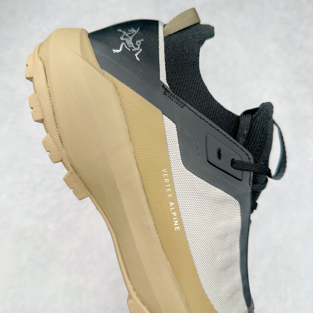 图片[6]-＃纯原 Arcteryx Vertex Alpine GTX阿尔卑斯山顶峰系列低帮越野徒步户外运动登山运动鞋 这款GORE-TEX鞋履适合希望在技术路线上更快前进的山地跑步者穿着，无需担心地形条件如何。中底的Rocker Geometry几何结构设计带来推进力，并采用InFuse材料制成，这是一种轻质、高响应性的EVA和聚烯烃合成材料，可提供回弹并吸收冲击力。抓地平稳的Vibram Megagrip外底采用LITEBASE技术，在减轻重量的同时不影响性能，而多向凸耳花纹设计带来更强的抓地力。鞋身贴合包裹脚部，针织鞋领可阻挡碎屑进鞋。尺码：39-44-选品中心