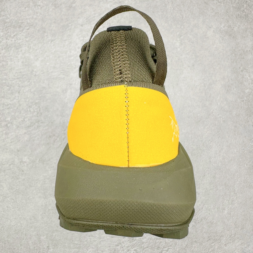 图片[8]-＃纯原 Arcteryx Vertex Alpine GTX阿尔卑斯山顶峰系列低帮越野徒步户外运动登山运动鞋 这款GORE-TEX鞋履适合希望在技术路线上更快前进的山地跑步者穿着，无需担心地形条件如何。中底的Rocker Geometry几何结构设计带来推进力，并采用InFuse材料制成，这是一种轻质、高响应性的EVA和聚烯烃合成材料，可提供回弹并吸收冲击力。抓地平稳的Vibram Megagrip外底采用LITEBASE技术，在减轻重量的同时不影响性能，而多向凸耳花纹设计带来更强的抓地力。鞋身贴合包裹脚部，针织鞋领可阻挡碎屑进鞋。尺码：39-44-选品中心