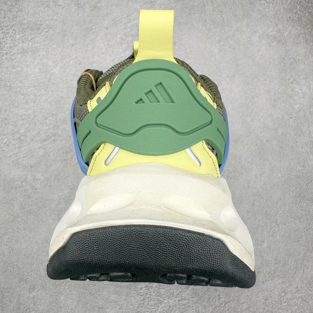 图片[8]-AD XLG Runner Deluxe 跑步者豪华版系列低帮厚底增高老爹风复古缓震休闲运动慢跑鞋 自从阿迪达斯和巴黎世家合作后，没少出双方联名的平替。结果根据最新情报，阿迪现在已经把手伸到了巴家爆款3XL的身上，新鞋Xlg Runner Deluxe实物曝光，emm，鞋款整体一眼丁真是巴黎世家Track＋3XL大底的缝合怪版本，要不是鞋侧明晃晃的adidas三道杠Logo，估计各位看了都得蒙。这波不能说是完全复制巴黎世家，但也多少有点借鉴的味道了。新鞋基本就是在阿迪经典\\\”Climacool\\\”鞋款的基础上，升级了Boots大底以及加入了\\\”巴味\\\”设计元素…尺码：35 36 36⅔ 37⅓ 38 38⅔ 39⅓ 40 40⅔ 41⅓ 42 42⅔ 43⅓ 44 44⅔ 45 46-选品中心