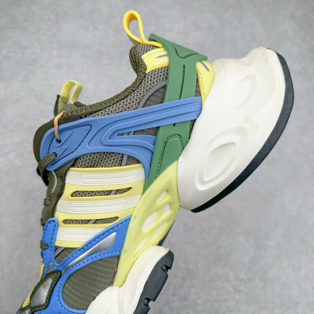 图片[7]-AD XLG Runner Deluxe 跑步者豪华版系列低帮厚底增高老爹风复古缓震休闲运动慢跑鞋 自从阿迪达斯和巴黎世家合作后，没少出双方联名的平替。结果根据最新情报，阿迪现在已经把手伸到了巴家爆款3XL的身上，新鞋Xlg Runner Deluxe实物曝光，emm，鞋款整体一眼丁真是巴黎世家Track＋3XL大底的缝合怪版本，要不是鞋侧明晃晃的adidas三道杠Logo，估计各位看了都得蒙。这波不能说是完全复制巴黎世家，但也多少有点借鉴的味道了。新鞋基本就是在阿迪经典\\\”Climacool\\\”鞋款的基础上，升级了Boots大底以及加入了\\\”巴味\\\”设计元素…尺码：35 36 36⅔ 37⅓ 38 38⅔ 39⅓ 40 40⅔ 41⅓ 42 42⅔ 43⅓ 44 44⅔ 45 46-选品中心