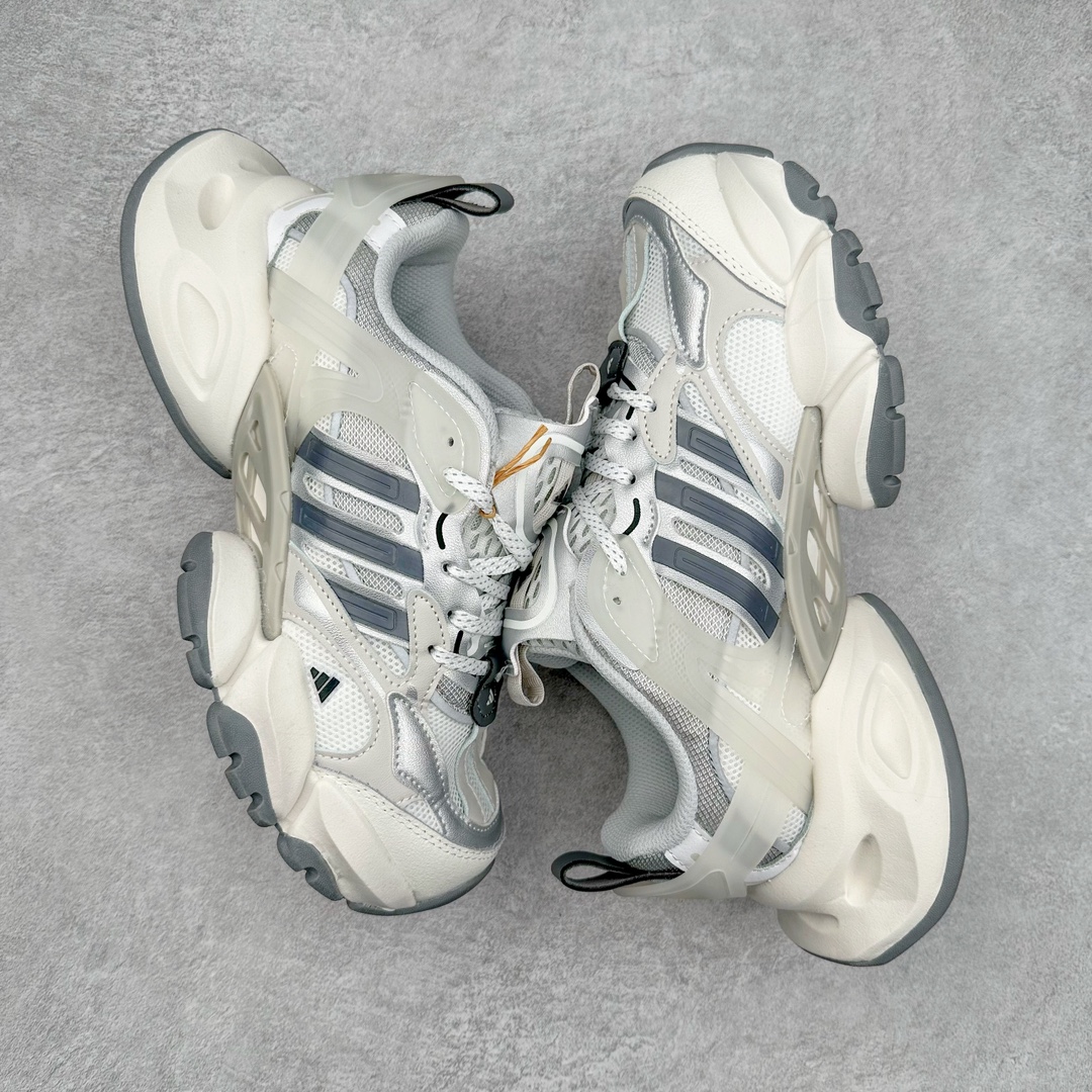 图片[3]-AD XLG Runner Deluxe 跑步者豪华版系列低帮厚底增高老爹风复古缓震休闲运动慢跑鞋 自从阿迪达斯和巴黎世家合作后，没少出双方联名的平替。结果根据最新情报，阿迪现在已经把手伸到了巴家爆款3XL的身上，新鞋Xlg Runner Deluxe实物曝光，emm，鞋款整体一眼丁真是巴黎世家Track＋3XL大底的缝合怪版本，要不是鞋侧明晃晃的adidas三道杠Logo，估计各位看了都得蒙。这波不能说是完全复制巴黎世家，但也多少有点借鉴的味道了。新鞋基本就是在阿迪经典\\\”Climacool\\\”鞋款的基础上，升级了Boots大底以及加入了\\\”巴味\\\”设计元素…尺码：35 36 36⅔ 37⅓ 38 38⅔ 39⅓ 40 40⅔ 41⅓ 42 42⅔ 43⅓ 44 44⅔ 45 46-选品中心