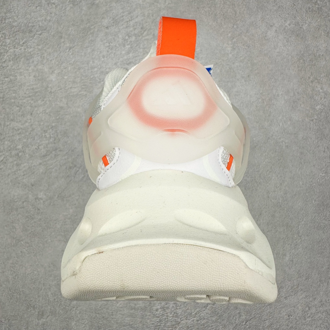 图片[8]-AD XLG Runner Deluxe 跑步者豪华版系列低帮厚底增高老爹风复古缓震休闲运动慢跑鞋 自从阿迪达斯和巴黎世家合作后，没少出双方联名的平替。结果根据最新情报，阿迪现在已经把手伸到了巴家爆款3XL的身上，新鞋Xlg Runner Deluxe实物曝光，emm，鞋款整体一眼丁真是巴黎世家Track＋3XL大底的缝合怪版本，要不是鞋侧明晃晃的adidas三道杠Logo，估计各位看了都得蒙。这波不能说是完全复制巴黎世家，但也多少有点借鉴的味道了。新鞋基本就是在阿迪经典\\\”Climacool\\\”鞋款的基础上，升级了Boots大底以及加入了\\\”巴味\\\”设计元素…尺码：35 36 36⅔ 37⅓ 38 38⅔ 39⅓ 40 40⅔ 41⅓ 42 42⅔ 43⅓ 44 44⅔ 45 46-选品中心