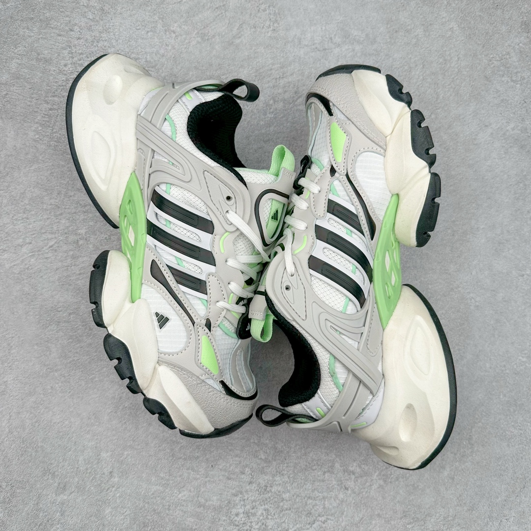 图片[3]-AD XLG Runner Deluxe 跑步者豪华版系列低帮厚底增高老爹风复古缓震休闲运动慢跑鞋 自从阿迪达斯和巴黎世家合作后，没少出双方联名的平替。结果根据最新情报，阿迪现在已经把手伸到了巴家爆款3XL的身上，新鞋Xlg Runner Deluxe实物曝光，emm，鞋款整体一眼丁真是巴黎世家Track＋3XL大底的缝合怪版本，要不是鞋侧明晃晃的adidas三道杠Logo，估计各位看了都得蒙。这波不能说是完全复制巴黎世家，但也多少有点借鉴的味道了。新鞋基本就是在阿迪经典\\\”Climacool\\\”鞋款的基础上，升级了Boots大底以及加入了\\\”巴味\\\”设计元素…尺码：35 36 36⅔ 37⅓ 38 38⅔ 39⅓ 40 40⅔ 41⅓ 42 42⅔ 43⅓ 44 44⅔ 45 46-选品中心