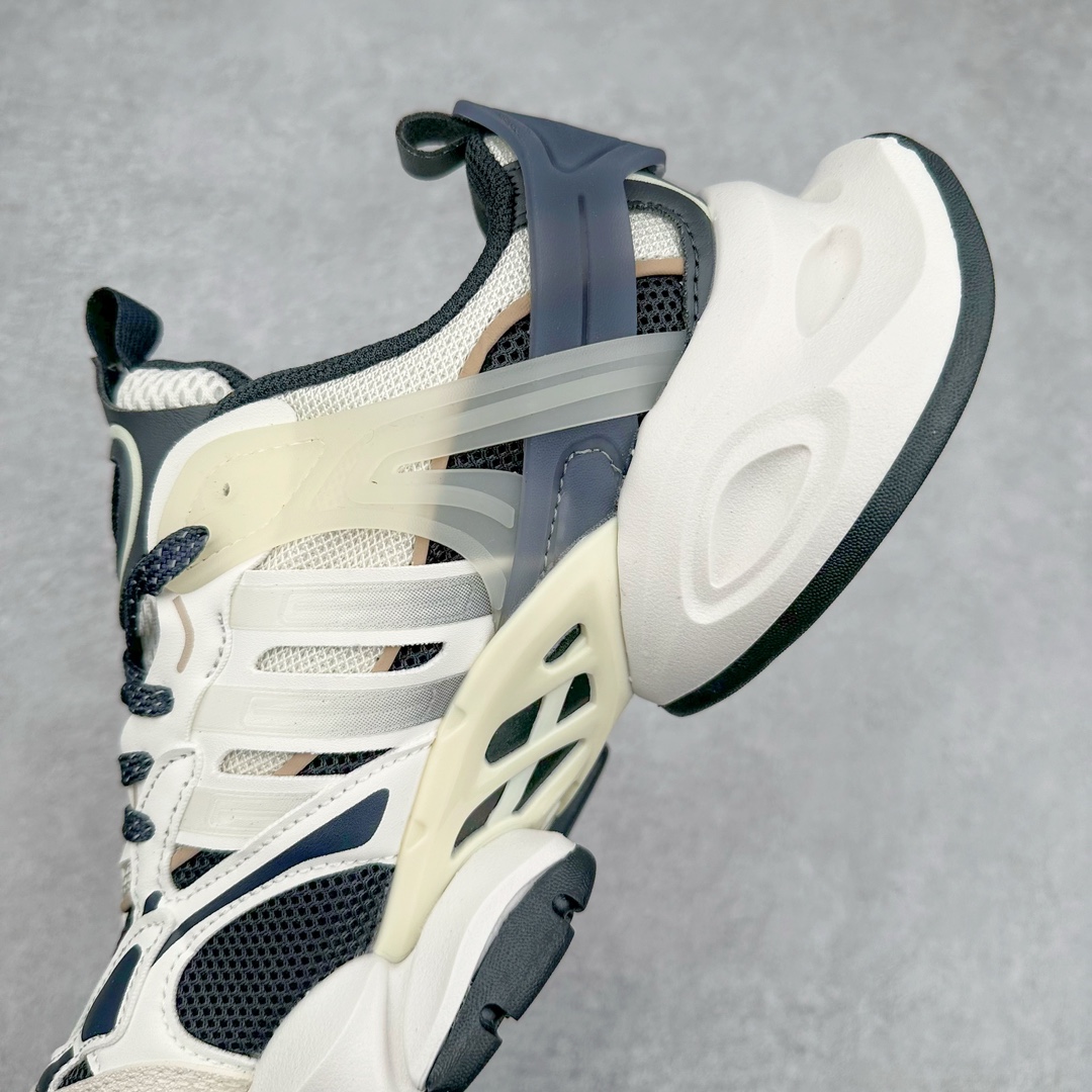 图片[7]-AD XLG Runner Deluxe 跑步者豪华版系列低帮厚底增高老爹风复古缓震休闲运动慢跑鞋 自从阿迪达斯和巴黎世家合作后，没少出双方联名的平替。结果根据最新情报，阿迪现在已经把手伸到了巴家爆款3XL的身上，新鞋Xlg Runner Deluxe实物曝光，emm，鞋款整体一眼丁真是巴黎世家Track＋3XL大底的缝合怪版本，要不是鞋侧明晃晃的adidas三道杠Logo，估计各位看了都得蒙。这波不能说是完全复制巴黎世家，但也多少有点借鉴的味道了。新鞋基本就是在阿迪经典\\\”Climacool\\\”鞋款的基础上，升级了Boots大底以及加入了\\\”巴味\\\”设计元素…尺码：35 36 36⅔ 37⅓ 38 38⅔ 39⅓ 40 40⅔ 41⅓ 42 42⅔ 43⅓ 44 44⅔ 45 46-选品中心