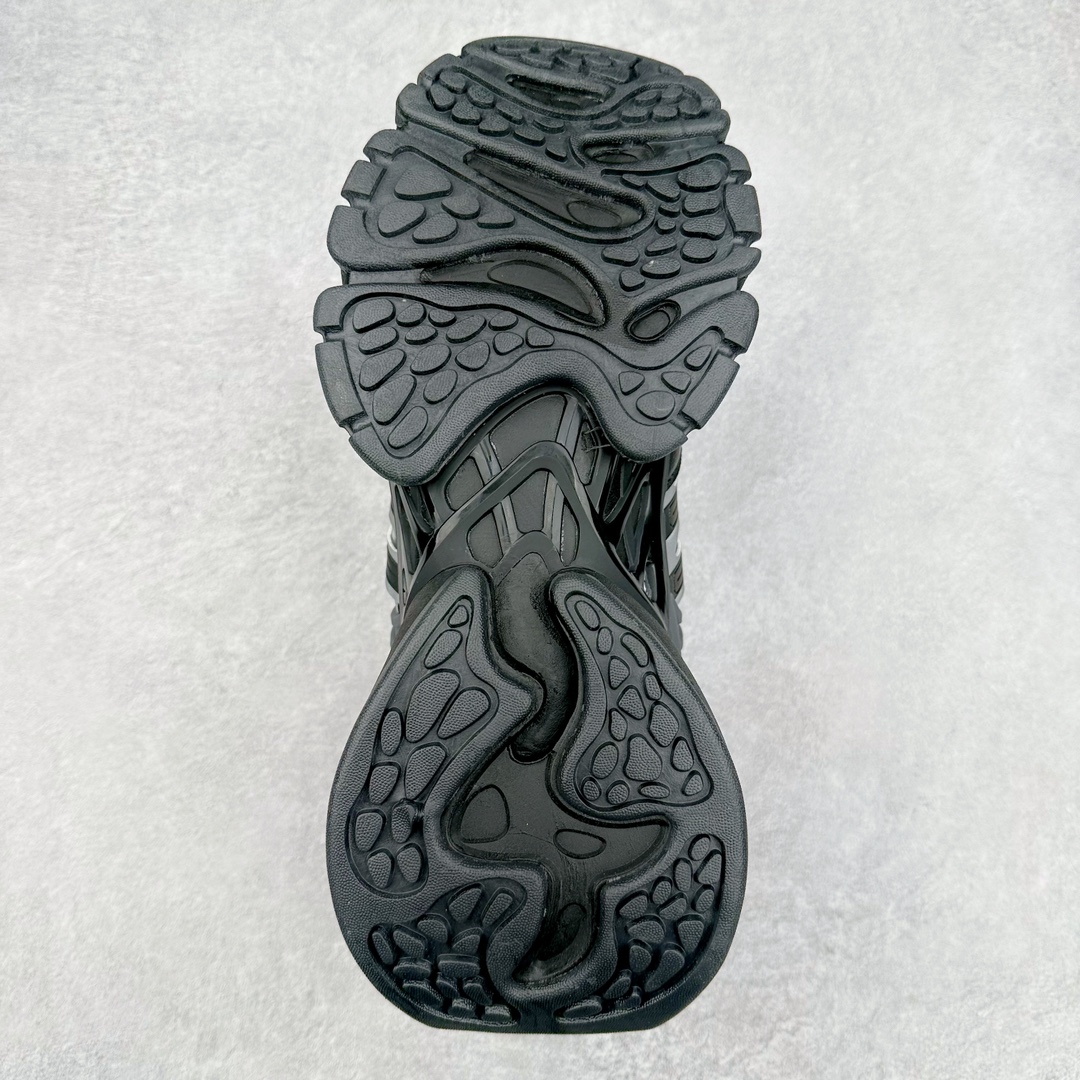 图片[9]-AD XLG Runner Deluxe 跑步者豪华版系列低帮厚底增高老爹风复古缓震休闲运动慢跑鞋 自从阿迪达斯和巴黎世家合作后，没少出双方联名的平替。结果根据最新情报，阿迪现在已经把手伸到了巴家爆款3XL的身上，新鞋Xlg Runner Deluxe实物曝光，emm，鞋款整体一眼丁真是巴黎世家Track＋3XL大底的缝合怪版本，要不是鞋侧明晃晃的adidas三道杠Logo，估计各位看了都得蒙。这波不能说是完全复制巴黎世家，但也多少有点借鉴的味道了。新鞋基本就是在阿迪经典\\\”Climacool\\\”鞋款的基础上，升级了Boots大底以及加入了\\\”巴味\\\”设计元素…尺码：35 36 36⅔ 37⅓ 38 38⅔ 39⅓ 40 40⅔ 41⅓ 42 42⅔ 43⅓ 44 44⅔ 45 46-选品中心