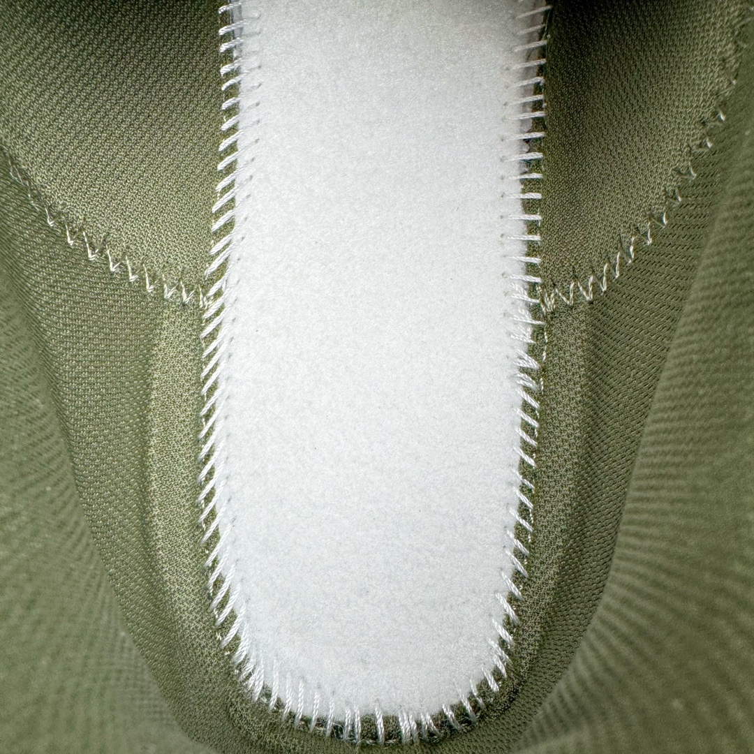 图片[11]-＃GD广顶 BOTTEGA VENETA Orbit Runner BV葆蝶家时尚休闲王一博同款老爹鞋运动鞋 原版开发 一比一打造 相似度百分之99以上 市场一梯队级别品质 区别市场任何标文顶级品质版本 采用轻质科技网布面料 搭配几何图案设计橡胶外底 王炸系列 高版本 认准套包工艺 实际增高很多哦 还是一样显腿细非常nice 耐玩耐造 对标对版 套包鞋工艺 认准高版本 大底选用拼色TPU大底 配置原版包装 尺码：35 36 37 38 39 40 41 42 43 44 45-选品中心