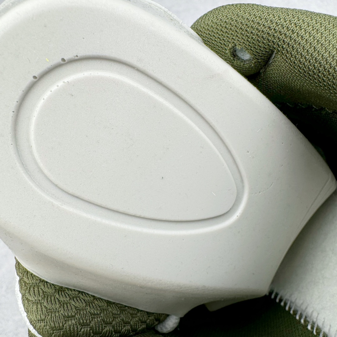 图片[10]-＃GD广顶 BOTTEGA VENETA Orbit Runner BV葆蝶家时尚休闲王一博同款老爹鞋运动鞋 原版开发 一比一打造 相似度百分之99以上 市场一梯队级别品质 区别市场任何标文顶级品质版本 采用轻质科技网布面料 搭配几何图案设计橡胶外底 王炸系列 高版本 认准套包工艺 实际增高很多哦 还是一样显腿细非常nice 耐玩耐造 对标对版 套包鞋工艺 认准高版本 大底选用拼色TPU大底 配置原版包装 尺码：35 36 37 38 39 40 41 42 43 44 45-选品中心