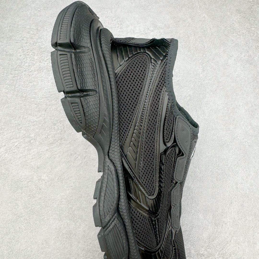 图片[6]-＃VG零售版 BALENCIAGA 3XL Sneakers 巴黎世家十代网布系带一脚蹬低帮走秀复古老爹鞋 全套原纸板楦头开发 最原汁原味的灵魂版型 全鞋荧光划线卡点 胶水把控整洁度追求极致完美 每一双都是工艺品 多重QC质检 超越公司货的品控标准 实实在在的免检产品 原盒原配 正确字体电绣 粗细、位置、大小正确 侧边TPU 透气孔匹配意产原版 正确分离大底 TPU软底 原版一致大底LOGO 立体感十足 原厂皮料水洗做旧 采购原厂网纱 不含皮革 网布材料和聚氨酯 磨损效果 鞋头边缘和后帮 Balenciaga 徽标 鞋面和后跟凸印尺码 鞋舌 3XL 橡胶品牌标识和反光细节 鞋帮拉袢和鞋舌拉祥 配反光细节 备用鞋带在鞋履前侧 可在穿着前取下 便于不同造型搭配 正常尺码 尺码：35 36 37 38 39 40 41 42 43 44 45 46-选品中心