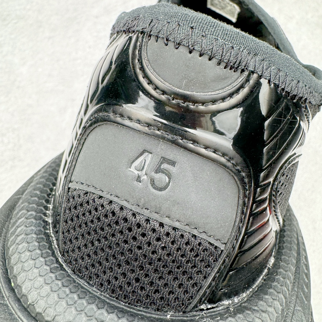 图片[16]-＃VG零售版 BALENCIAGA 3XL Sneakers 巴黎世家十代网布系带一脚蹬低帮走秀复古老爹鞋 全套原纸板楦头开发 最原汁原味的灵魂版型 全鞋荧光划线卡点 胶水把控整洁度追求极致完美 每一双都是工艺品 多重QC质检 超越公司货的品控标准 实实在在的免检产品 原盒原配 正确字体电绣 粗细、位置、大小正确 侧边TPU 透气孔匹配意产原版 正确分离大底 TPU软底 原版一致大底LOGO 立体感十足 原厂皮料水洗做旧 采购原厂网纱 不含皮革 网布材料和聚氨酯 磨损效果 鞋头边缘和后帮 Balenciaga 徽标 鞋面和后跟凸印尺码 鞋舌 3XL 橡胶品牌标识和反光细节 鞋帮拉袢和鞋舌拉祥 配反光细节 备用鞋带在鞋履前侧 可在穿着前取下 便于不同造型搭配 正常尺码 尺码：35 36 37 38 39 40 41 42 43 44 45 46-选品中心