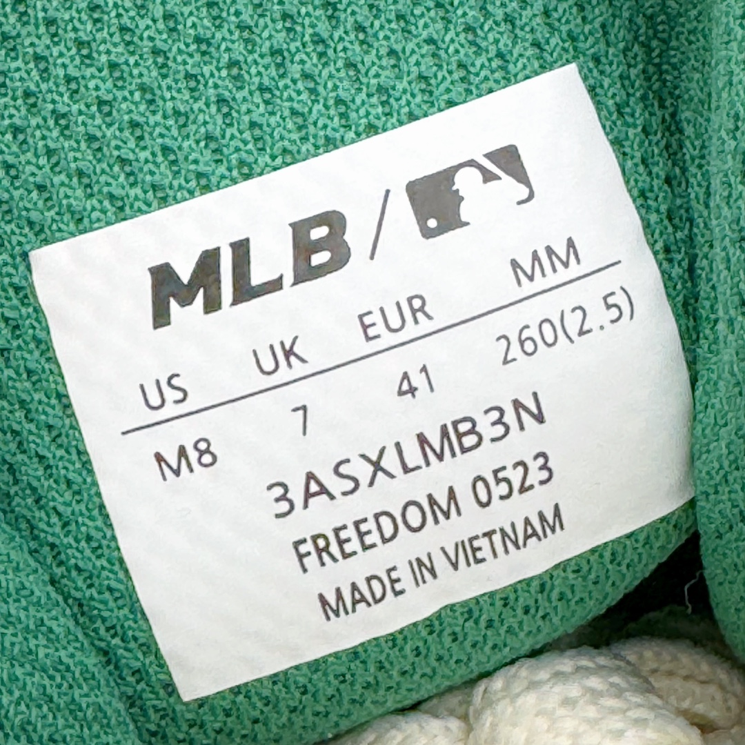 图片[11]-＃PB过验版 MLB Chunky Liner Basic 复古印花学长鞋系列低帮轻量增高厚底百搭休闲运动慢跑鞋板鞋 Korea韩国联名NY美国榄球纽约洋基队限定 目前可过轻松秒过各类鉴定 能操作的私聊 韩国代购专供 左脚内置NFC感应 区别市面贴纸假芯片 MLB专用菱形双针中底布 重点细节中底布带注胶孔 原厂NFC感应吊牌 支持鉴定 一个两位数 原盒原标 全套原楦原纸板原厂数据开发 中韩文保养标贴 绿色防霉片 平台代购专供 独家一比一RB+MD组合大底 高频后跟小人Logo精准对位立体饱满 正确网布加超迁鞋面 转印中底走线紧密 转印Logo工艺表层防刮不掉色 尺码：35 36 36.5 37.5 38 38.5 39 40 40.5 41 42 42.5 43 44 44.5 45-选品中心