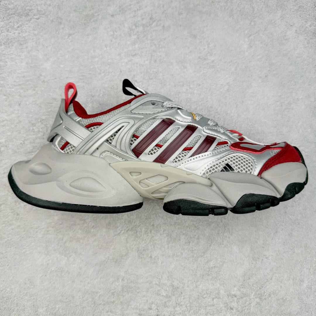 图片[6]-AD XLG Runner Deluxe 跑步者豪华版系列低帮厚底增高老爹风复古缓震休闲运动慢跑鞋 自从阿迪达斯和巴黎世家合作后，没少出双方联名的平替。结果根据最新情报，阿迪现在已经把手伸到了巴家爆款3XL的身上，新鞋Xlg Runner Deluxe实物曝光，emm，鞋款整体一眼丁真是巴黎世家Track＋3XL大底的缝合怪版本，要不是鞋侧明晃晃的adidas三道杠Logo，估计各位看了都得蒙。这波不能说是完全复制巴黎世家，但也多少有点借鉴的味道了。新鞋基本就是在阿迪经典\\\”Climacool\\\”鞋款的基础上，升级了Boots大底以及加入了\\\”巴味\\\”设计元素…尺码：35 36 36⅔ 37⅓ 38 38⅔ 39⅓ 40 40⅔ 41⅓ 42 42⅔ 43⅓ 44 44⅔ 45 46-选品中心