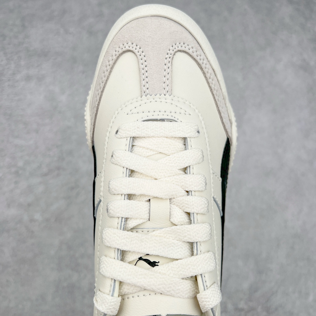 图片[4]-＃HP PUMA Bella UT Low 彪马贝拉UT系列低帮薄底德训复古风经典百搭休闲慢跑鞋 继将 Speedcat OG 带回后，近日 Puma 再以品牌档案室的经典鞋型 Bella OG 为蓝本，推出契合时下薄底球鞋趋势的 Bella UT 鞋款。自 21 世纪初问世以来，Bella OG 鞋型以其独特的薄底设计和上翻外底设计收获了众多年轻拥趸，更是 PUMA DNA 中不可磨灭的经典。此番重新推出的 Bella UT 鞋款，整体鞋面采用上乘皮革材质，并延续 Formstrip 设计语言；鞋头处采用精致的包头设计，搭配麂皮材质提升质感；鞋底部分保留 Bella 鞋款标志性的薄底和点状橡胶外底，上翘的设计包裹鞋面；鞋舌与鞋跟分别点缀美洲狮 Logo 与品牌字母 Logo。值得一提的是，本次 Bella UT 鞋款搭载 SOFTFOAM+ 鞋垫，兼顾美学设计与穿着舒适度。而配色上则提供白、黄、蓝、银、粉五款颜色。尺码：35.5 36 37 37.5 38 39 39.5 40 40.5 41 42 42.5 43 44 44.5 45-选品中心