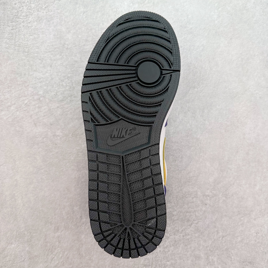 图片[9]-＃yh福利特价 Air Jordan AJ1 Mid 中帮系列 原厂内置全掌气垫 A模大底 头层小牛皮 鞋舌AJ原厂专用牛津布+AJ专用反口珍珠布+原厂无杂质高弹内里海棉 特殊封边弹力鞋带 头层牛皮 原鞋开模 拒绝公底 购置公司同步原材料 都有细节还原95% 原汁原味 忠于原版 尺码：36 36.5 37.5 38 38.5 39 40 40.5 41 42 42.5 43 44 44.5 45 46-选品中心