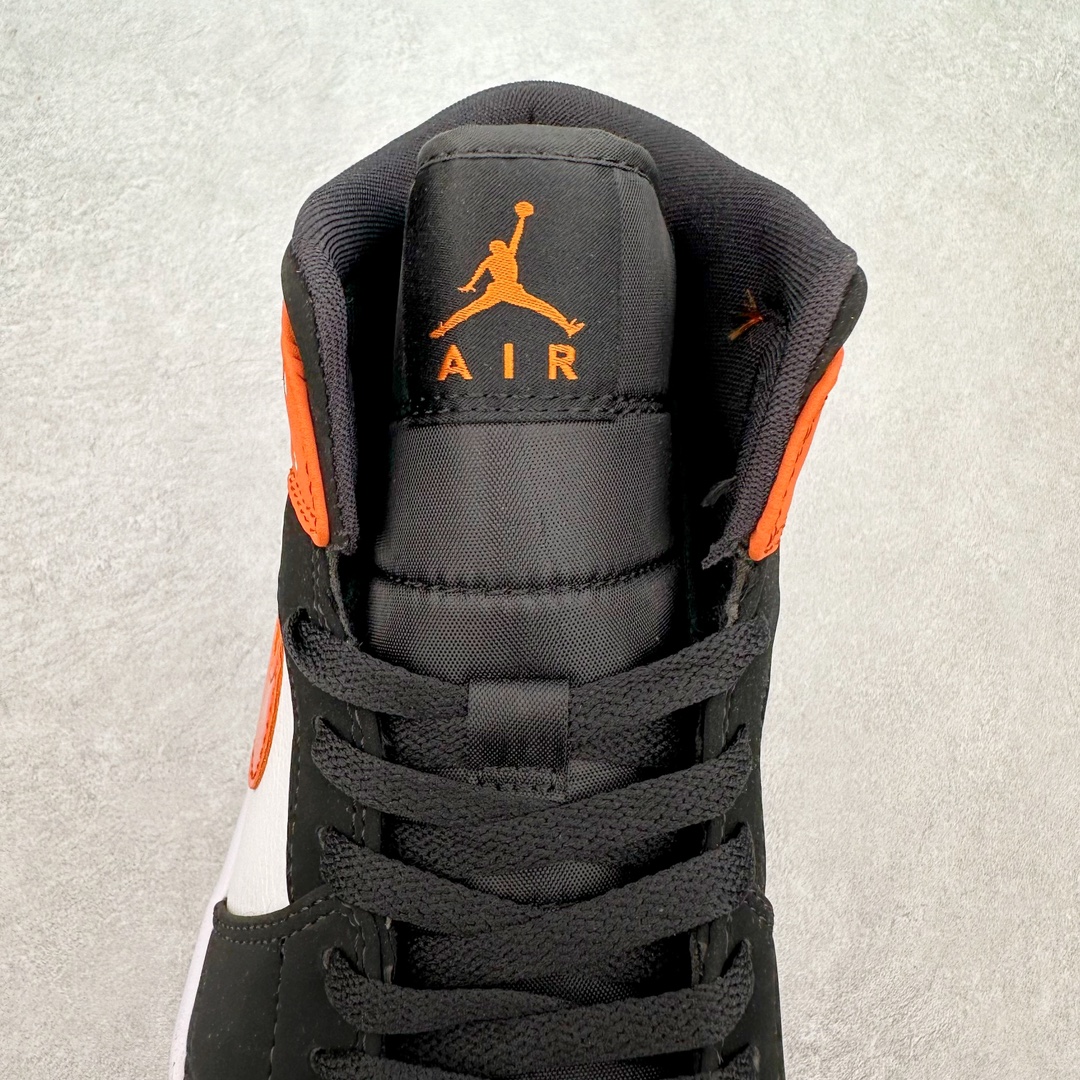 图片[5]-＃yh福利特价 Air Jordan AJ1 Mid 中帮系列 原厂内置全掌气垫 A模大底 头层小牛皮 鞋舌AJ原厂专用牛津布+AJ专用反口珍珠布+原厂无杂质高弹内里海棉 特殊封边弹力鞋带 头层牛皮 原鞋开模 拒绝公底 购置公司同步原材料 都有细节还原95% 原汁原味 忠于原版 尺码：36 36.5 37.5 38 38.5 39 40 40.5 41 42 42.5 43 44 44.5 45 46-选品中心