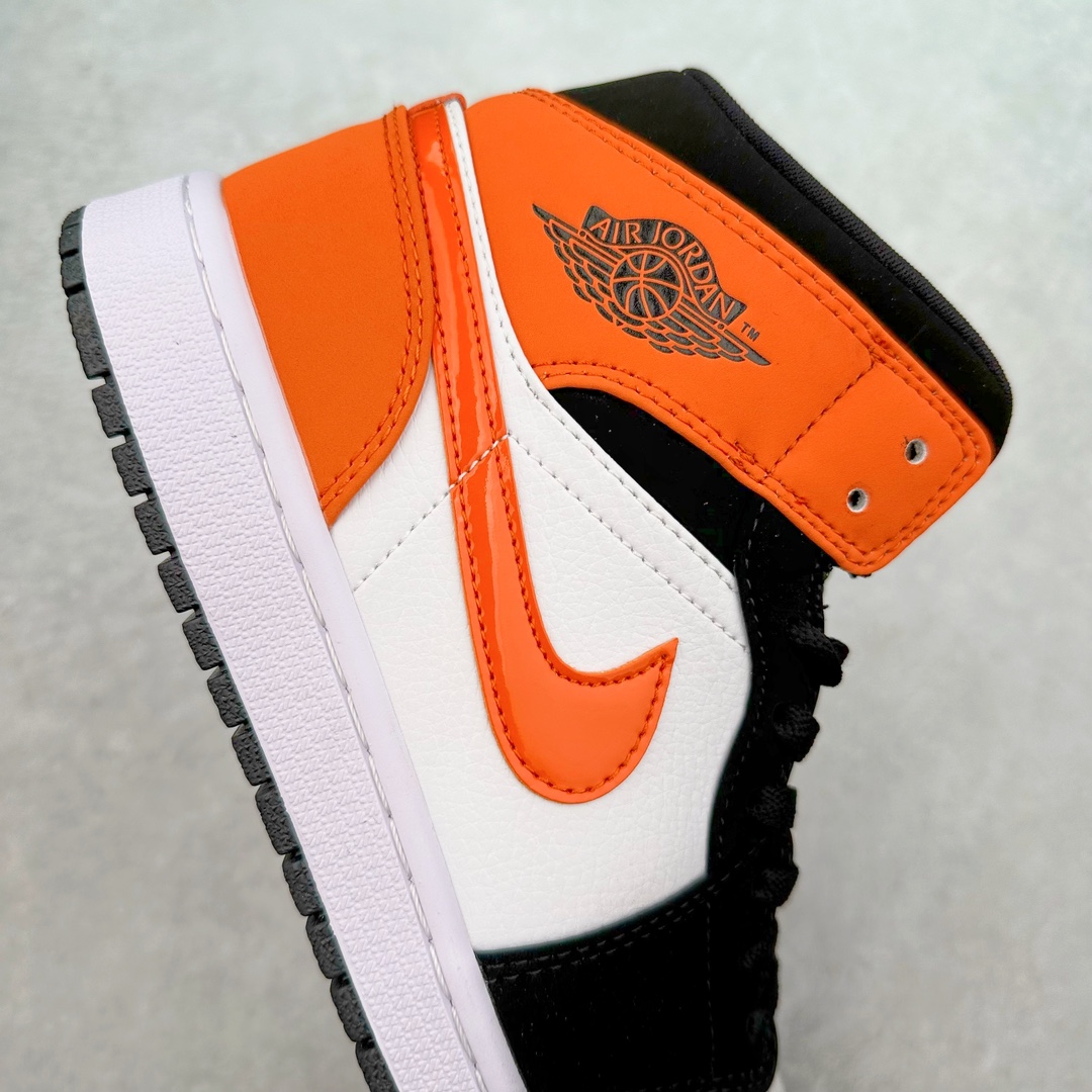 图片[6]-＃yh福利特价 Air Jordan AJ1 Mid 中帮系列 原厂内置全掌气垫 A模大底 头层小牛皮 鞋舌AJ原厂专用牛津布+AJ专用反口珍珠布+原厂无杂质高弹内里海棉 特殊封边弹力鞋带 头层牛皮 原鞋开模 拒绝公底 购置公司同步原材料 都有细节还原95% 原汁原味 忠于原版 尺码：36 36.5 37.5 38 38.5 39 40 40.5 41 42 42.5 43 44 44.5 45 46-选品中心
