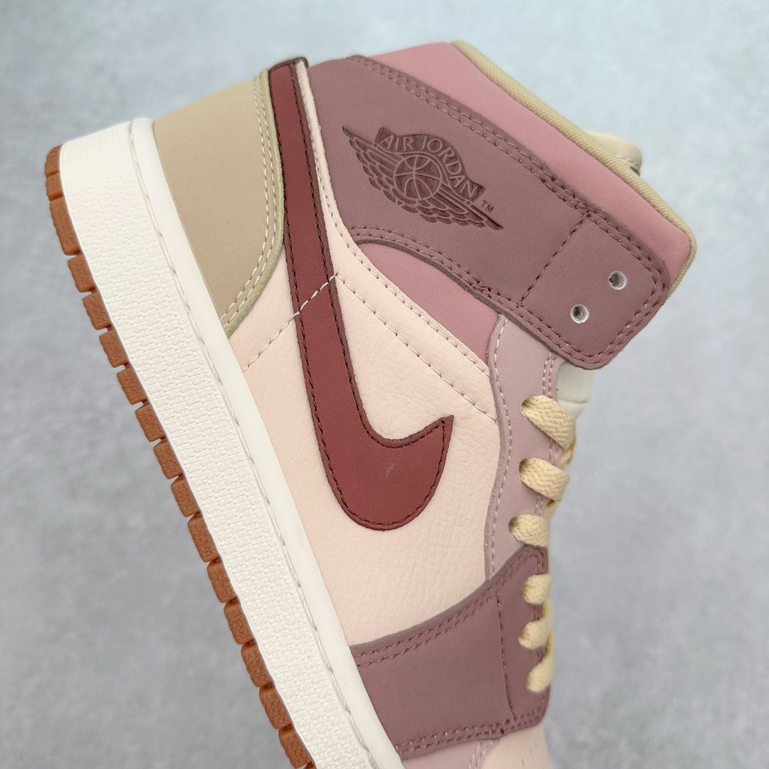 图片[6]-＃yh福利特价 Air Jordan AJ1 Mid 中帮系列 原厂内置全掌气垫 A模大底 头层小牛皮 鞋舌AJ原厂专用牛津布+AJ专用反口珍珠布+原厂无杂质高弹内里海棉 特殊封边弹力鞋带 头层牛皮 原鞋开模 拒绝公底 购置公司同步原材料 都有细节还原95% 原汁原味 忠于原版 尺码：36 36.5 37.5 38 38.5 39 40 40.5 41 42 42.5 43 44 44.5 45 46-选品中心