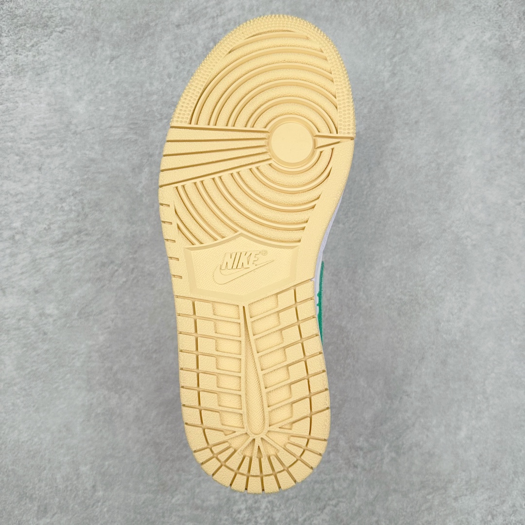 图片[9]-＃yh福利特价 Air Jordan AJ1 Mid 中帮系列 原厂内置全掌气垫 A模大底 头层小牛皮 鞋舌AJ原厂专用牛津布+AJ专用反口珍珠布+原厂无杂质高弹内里海棉 特殊封边弹力鞋带 头层牛皮 原鞋开模 拒绝公底 购置公司同步原材料 都有细节还原95% 原汁原味 忠于原版 尺码：36 36.5 37.5 38 38.5 39 40 40.5 41 42 42.5 43 44 44.5 45 46-选品中心