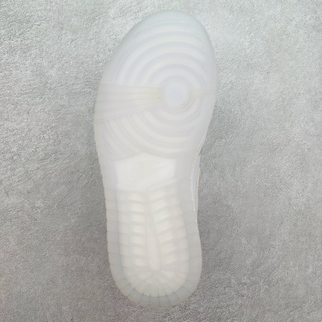 图片[9]-＃yh福利特价 Air Jordan AJ1 Mid 中帮系列 原厂内置全掌气垫 A模大底 头层小牛皮 鞋舌AJ原厂专用牛津布+AJ专用反口珍珠布+原厂无杂质高弹内里海棉 特殊封边弹力鞋带 头层牛皮 原鞋开模 拒绝公底 购置公司同步原材料 都有细节还原95% 原汁原味 忠于原版 尺码：36 36.5 37.5 38 38.5 39 40 40.5 41 42 42.5 43 44 44.5 45 46-选品中心