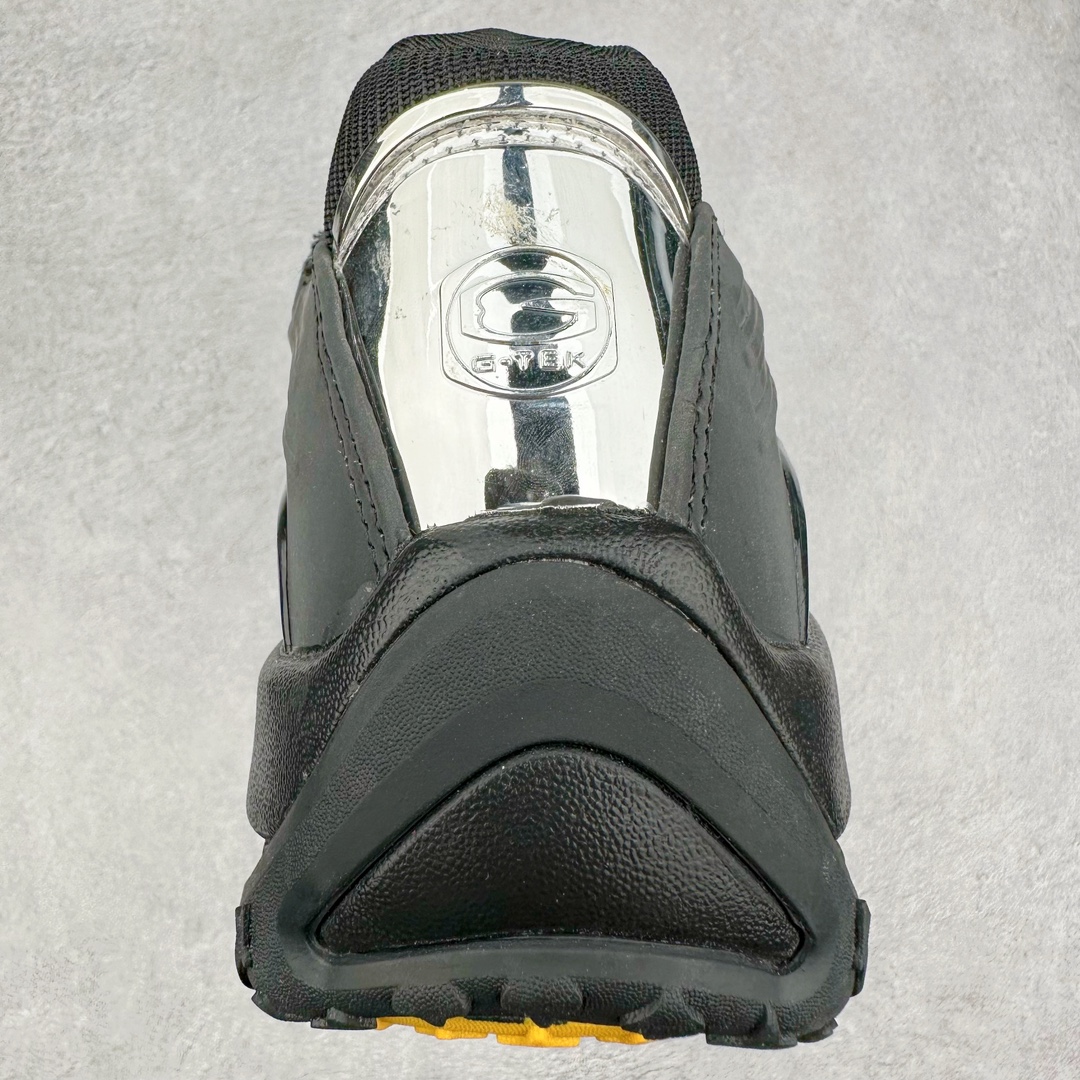 图片[8]-＃WM NOCTA x NK Hot Step 2 Air Terra 联名款减震耐磨机能篮球鞋 DZ7293-001 鞋面造型有很强的线条感 电镀元素贯穿鞋身 以其鲜明的色调 为街头时尚注入了一股新鲜活力 这款鞋的设计灵感来源于篮球场上的激情与活力 鞋身采用亮眼的颜色覆盖 搭配上黑色和白色的细节点缀 形成了强烈的视觉冲击 让人一眼就难以忘怀 不仅仅是一双鞋 它是一种态度 一种对生活充满热情的态度 无论是在夜晚的街头漫步 还是在篮球场上的激烈对抗 它都能让你成为众人焦点 尺码：36 36.5 37.5 38 38.5 39 40 40.5 41 42 42.5 43 44 44.5 45 46-选品中心