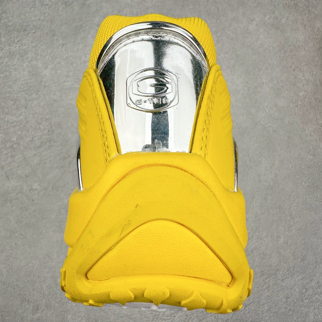 图片[8]-＃WM NOCTA x NK Hot Step 2 Air Terra 联名款减震耐磨机能篮球鞋 DZ7293-700 鞋面造型有很强的线条感 电镀元素贯穿鞋身 以其鲜明的色调 为街头时尚注入了一股新鲜活力 这款鞋的设计灵感来源于篮球场上的激情与活力 鞋身采用亮眼的颜色覆盖 搭配上黑色和白色的细节点缀 形成了强烈的视觉冲击 让人一眼就难以忘怀 不仅仅是一双鞋 它是一种态度 一种对生活充满热情的态度 无论是在夜晚的街头漫步 还是在篮球场上的激烈对抗 它都能让你成为众人焦点 尺码：36 36.5 37.5 38 38.5 39 40 40.5 41 42 42.5 43 44 44.5 45 46-选品中心