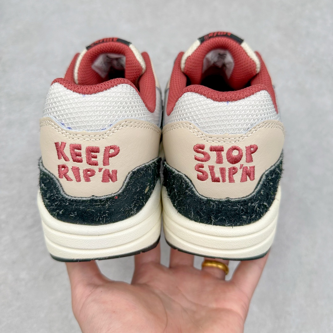图片[8]-＃C版纯原 NK Air Max 1 初代复古气垫慢跑鞋 FD5743-200 由Tinker Hatfeld和Mark Parker在1987年设计 灵感来自于巴黎蓬皮杜中心 在参观了蓬皮杜中心之后提出了Air Max的标志性开窗可视气垫的理念 并将其实际开发成功 是NK史上第一双可视气垫跑鞋 凭借着Air Max气垫带来的舒适脚感和鞋面面料上的不断精进才使得Air Max 1在现如今都是复古慢跑鞋的首选 深厚的历史渊源 独特的流线形设计 极为复古的外观使得它深受鞋迷的喜爱 尺码：36 36.5 37.5 38 38.5 39 40 40.5 41 42 42.5 43 44 44.5 45 46 47.5-选品中心