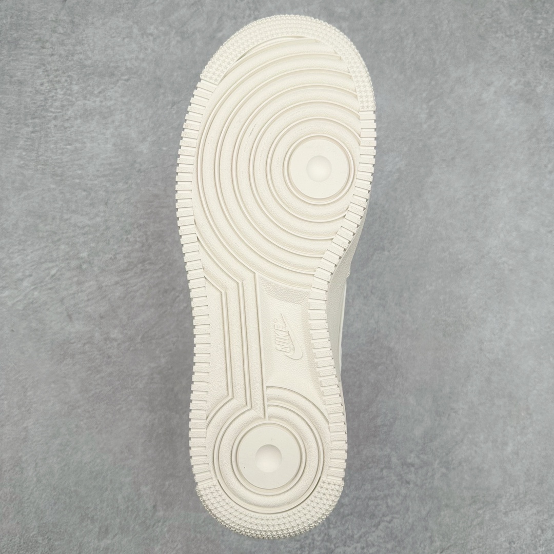 图片[9]-NK Air Force 1´07 Low 空军一号低帮百搭休闲运动板鞋 DV3464-009 柔软、弹性十足的缓震性能和出色的中底设计 横跨复古与现代的外型结合 造就出风靡全球 三十多年的Force 1 直到今天还深受青睐 尺码：36 36.5 37.5 38 38.5 39 40 40.5 41 42 42.5 43 44 44.5 45-选品中心