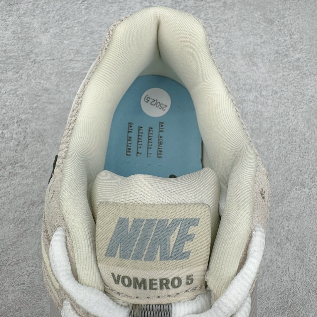 图片[15]-＃HP纯原 NK Air Zoom Vomero 5 经典复古潮流运动跑鞋 FZ3653-104 原装纸板楦头开发 独家私模八层组合大底 市场唯一正确版本 进口三文治网面 融蕴繁复设计风范和丰富层次感 缔造运动鞋佳选 助你轻松型出范 开辟独属于自己的路 鞋款采用多层设计 融入织物与合成材质 塑就本季出众鞋款 合成材质与织物组合鞋面 经久耐穿 后跟网眼拼接和透气孔设计 轻盈透气Zoom Air缓震配置提供出色回弹缓震性能 实现快速离地的出众脚感 巧糅科技感和低调设计 为鞋款注入反光细节 令你迈步间尽显闪耀魅力 结合中性色调 让你驾驭不同穿搭 打造非凡造型 尺码：36 36.5 37.5 38 38.5 39 40 40.5 41 42 42.5 43 44 44.5 45 46-选品中心