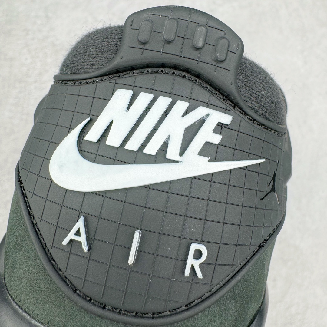 图片[12]-＃Lw纯原 Air Jordan AJ4 RM 重制版低帮复古篮球鞋 FQ7939-004 采用了低帮的设计 并保留了众多AJ4的经典元素 鞋身以皮革、麂皮材质拼接打造 AJ4经典的TPU材质延伸至后跟 增强鞋款稳定性 而鞋身侧面的网格设计则被取消 尾部的NIKE AIR标志也得到保留 并同时带有飞人logo 中底部分同样搭载了可视AIR气垫 鞋底采用米白色中底和外底呈现 为整个设计收尾 尺码：36 36.5 37.5 38 38.5 39 40 40.5 41 42 42.5 43 44 44.5 45 46 47.5-选品中心