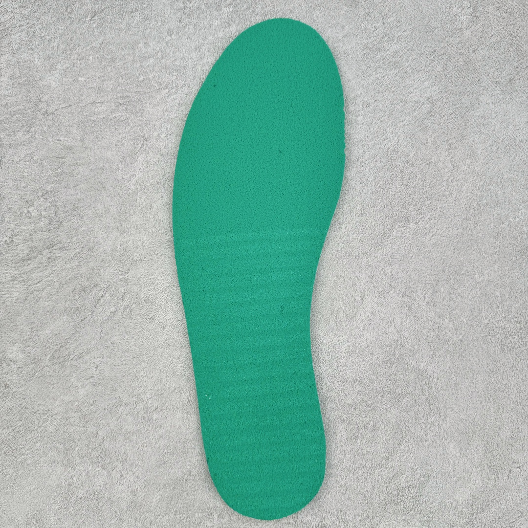 图片[22]-＃Lw纯原 Air Jordan AJ4 RM 重制版低帮复古篮球鞋 FQ7939-004 采用了低帮的设计 并保留了众多AJ4的经典元素 鞋身以皮革、麂皮材质拼接打造 AJ4经典的TPU材质延伸至后跟 增强鞋款稳定性 而鞋身侧面的网格设计则被取消 尾部的NIKE AIR标志也得到保留 并同时带有飞人logo 中底部分同样搭载了可视AIR气垫 鞋底采用米白色中底和外底呈现 为整个设计收尾 尺码：36 36.5 37.5 38 38.5 39 40 40.5 41 42 42.5 43 44 44.5 45 46 47.5-选品中心