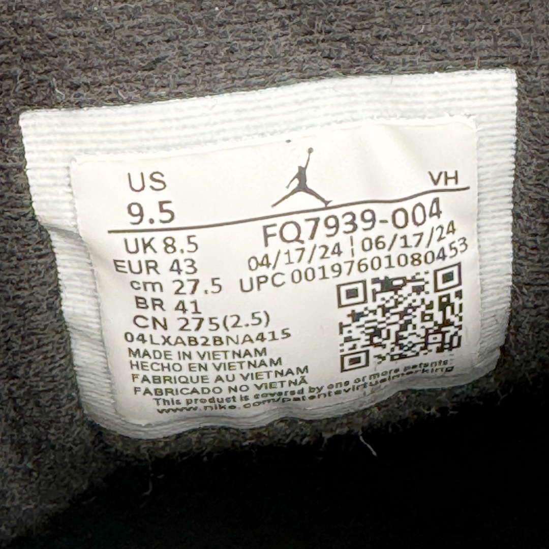 图片[23]-＃Lw纯原 Air Jordan AJ4 RM 重制版低帮复古篮球鞋 FQ7939-004 采用了低帮的设计 并保留了众多AJ4的经典元素 鞋身以皮革、麂皮材质拼接打造 AJ4经典的TPU材质延伸至后跟 增强鞋款稳定性 而鞋身侧面的网格设计则被取消 尾部的NIKE AIR标志也得到保留 并同时带有飞人logo 中底部分同样搭载了可视AIR气垫 鞋底采用米白色中底和外底呈现 为整个设计收尾 尺码：36 36.5 37.5 38 38.5 39 40 40.5 41 42 42.5 43 44 44.5 45 46 47.5-选品中心